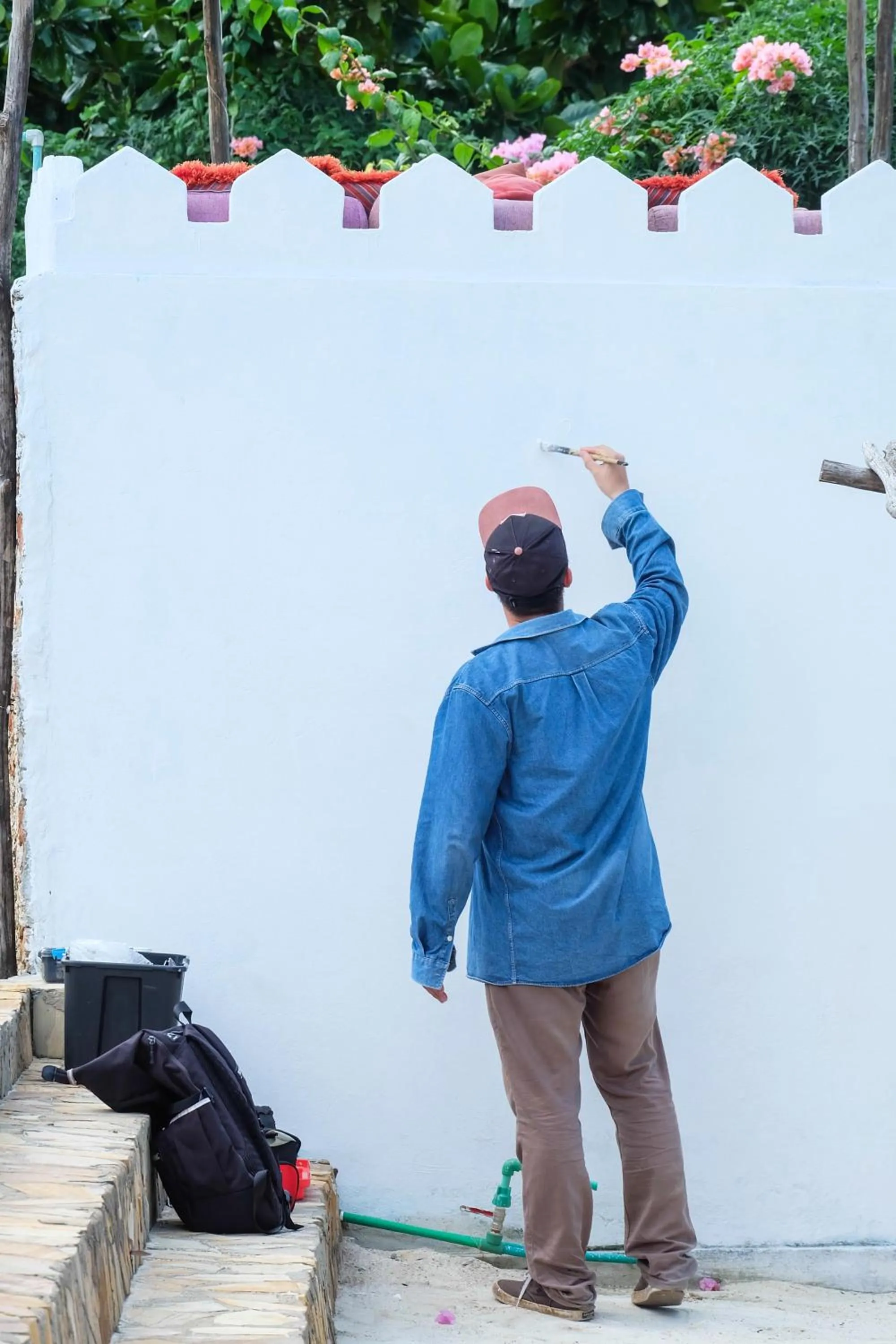 People in Seasons Lodge Zanzibar
