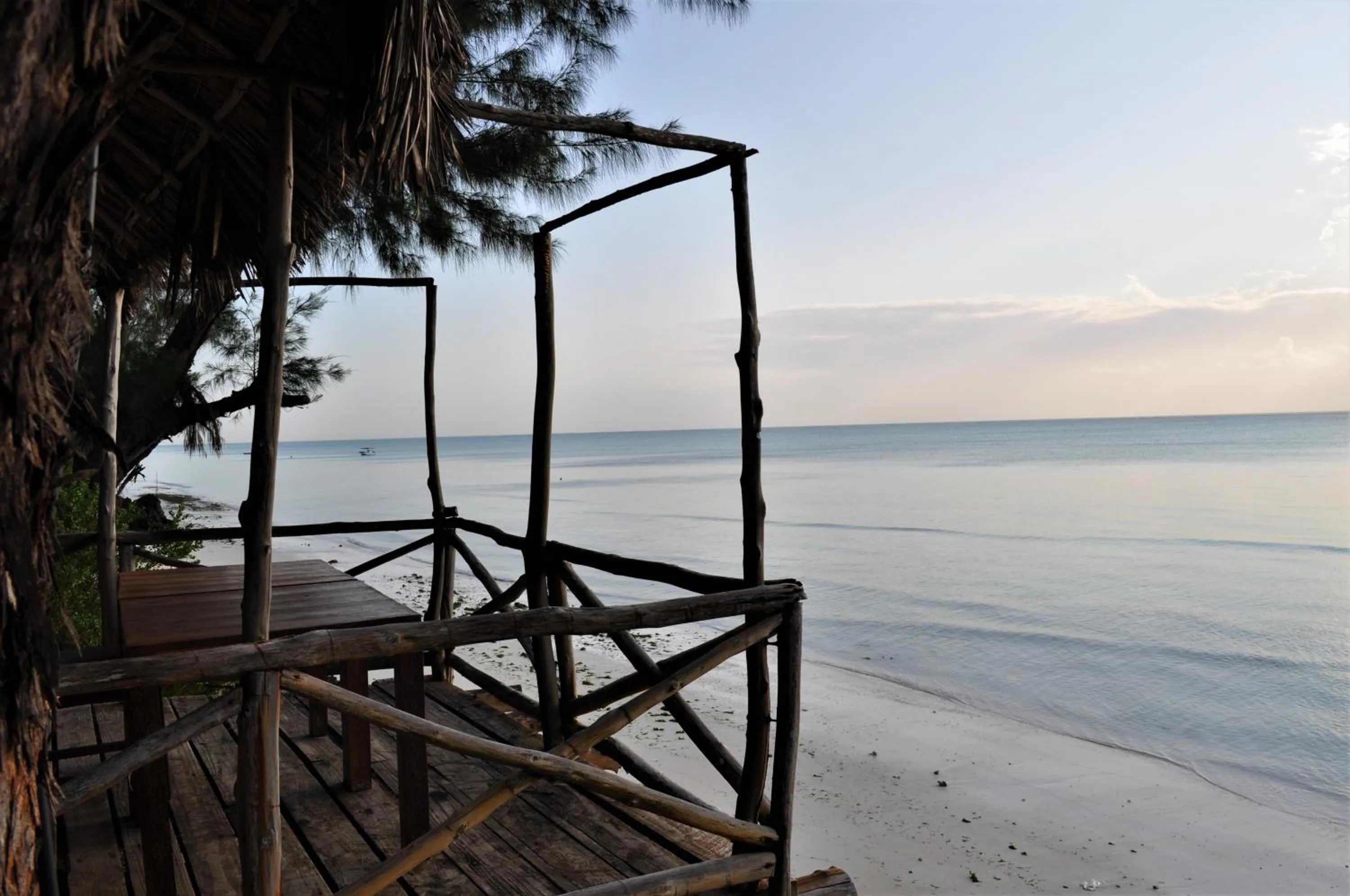 Beach in Seasons Lodge Zanzibar