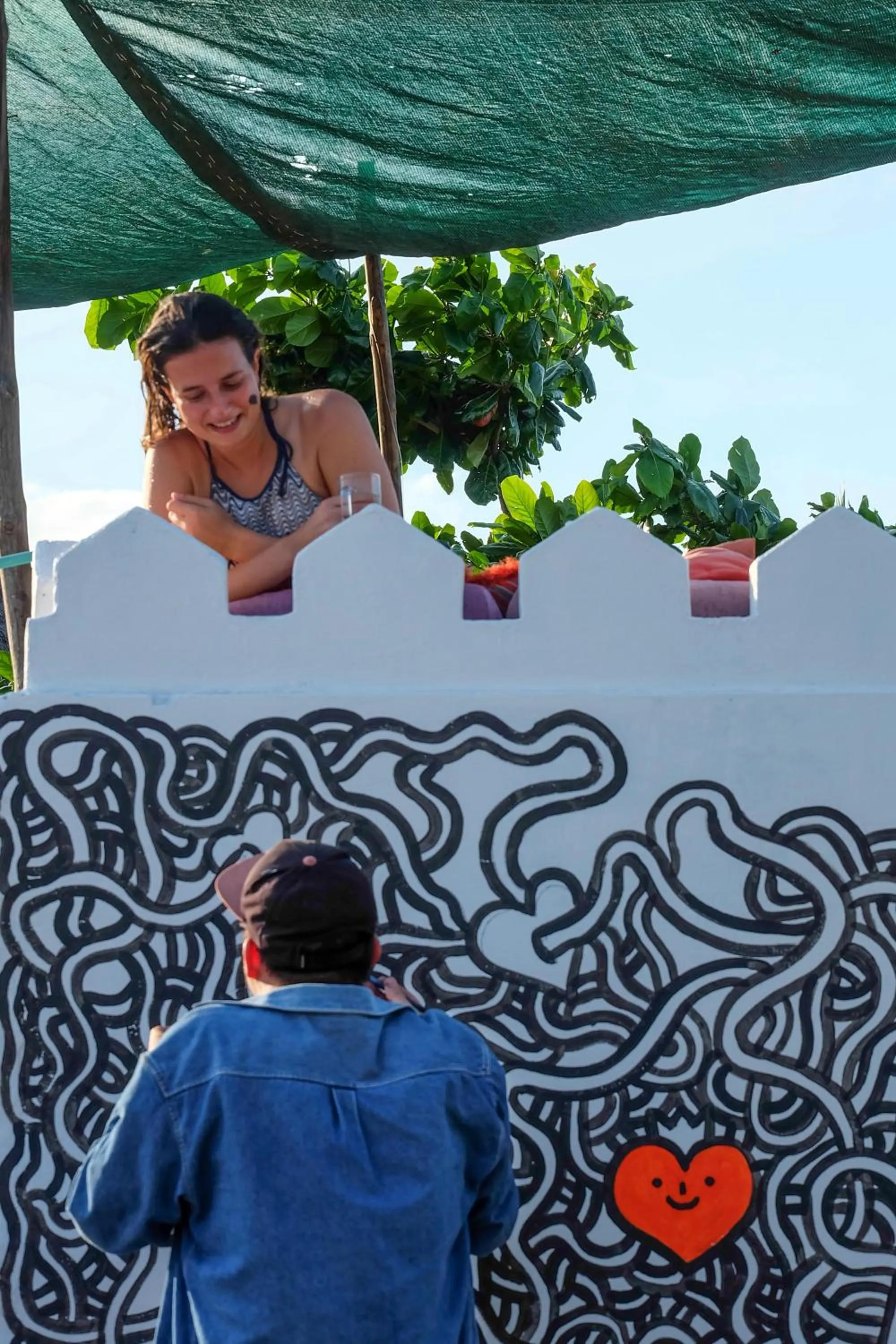 People in Seasons Lodge Zanzibar