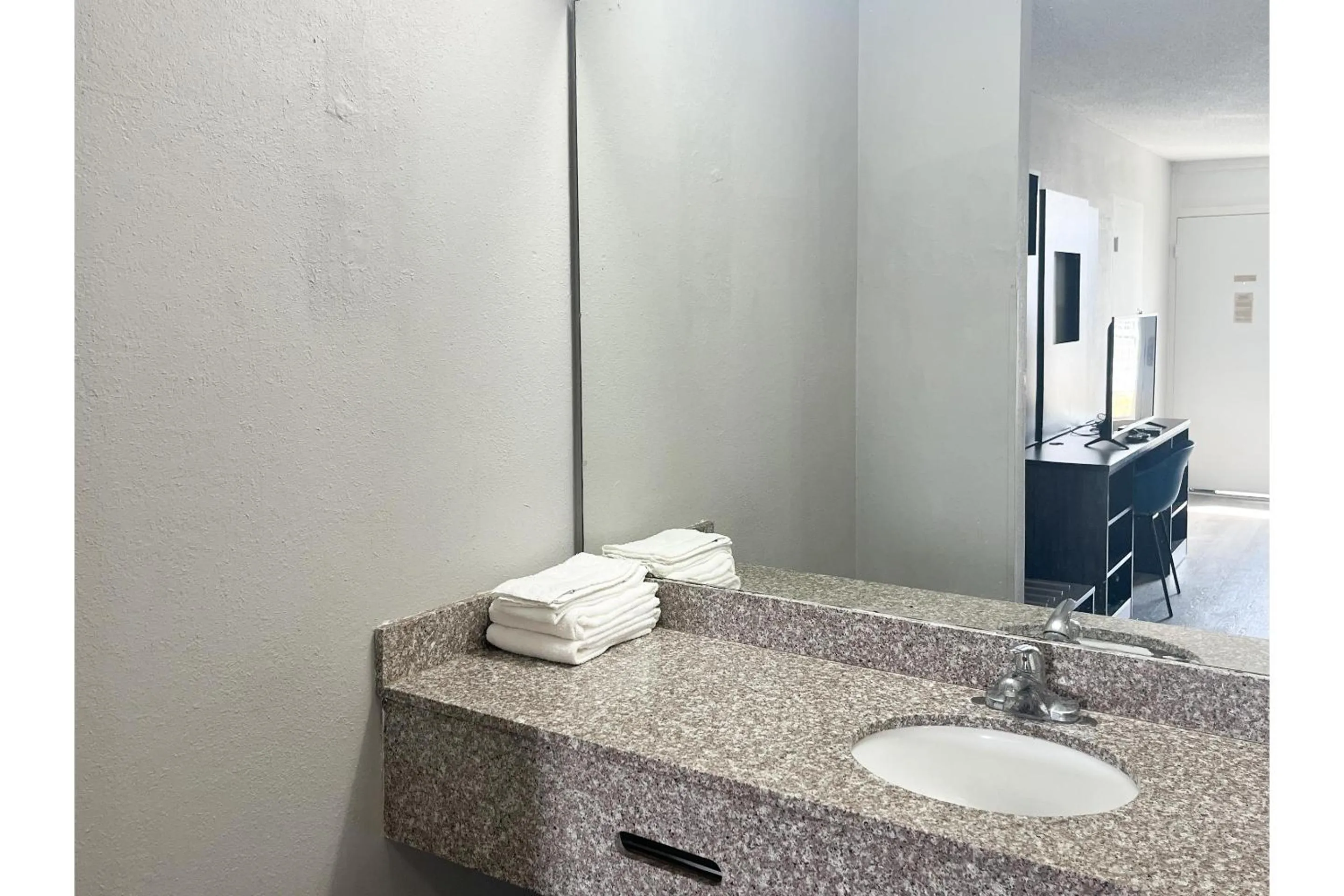 Bathroom in Motel 6 Lugoff, SC