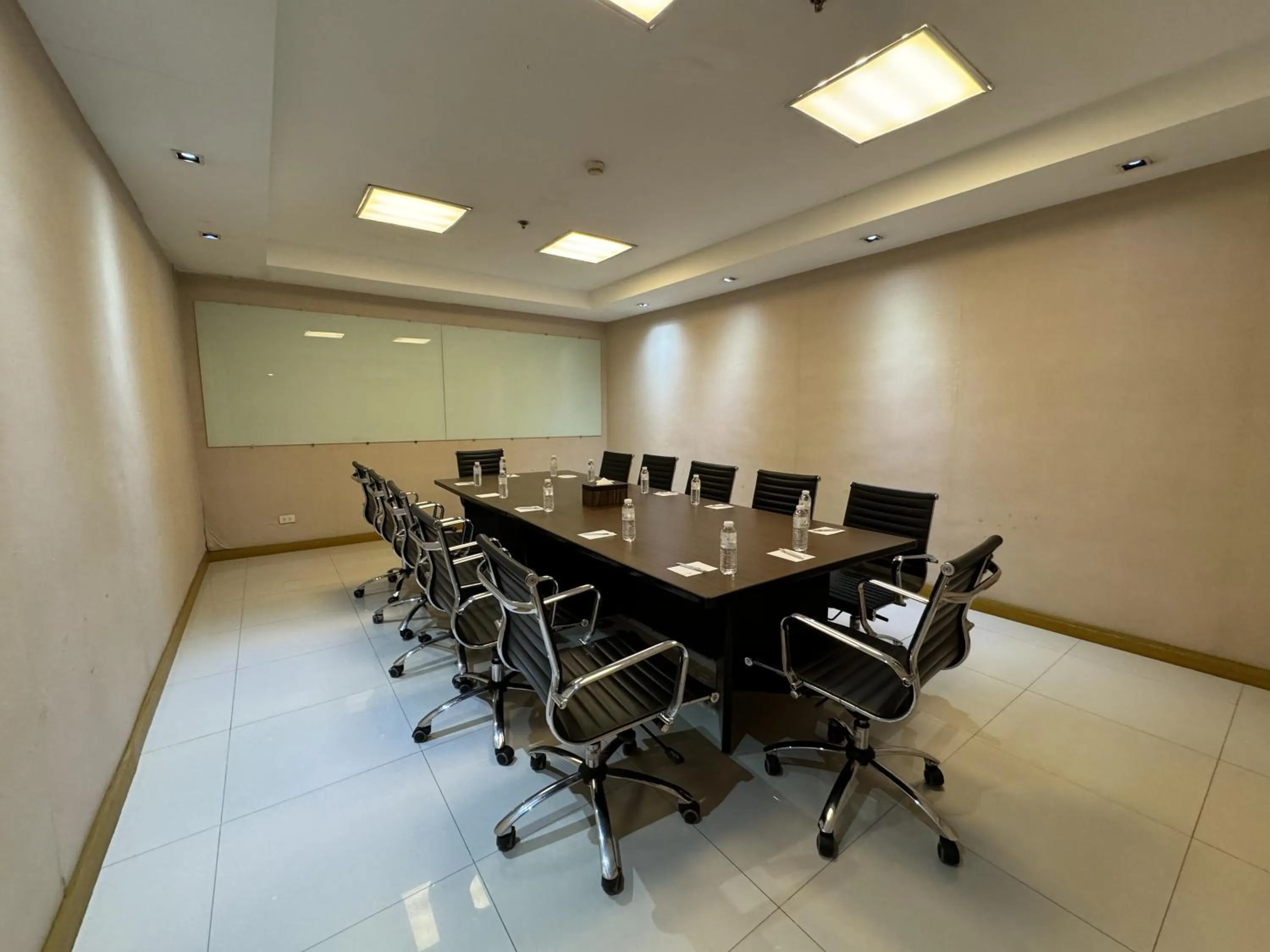 Meeting/conference room in Jinjiang Inn - Ortigas