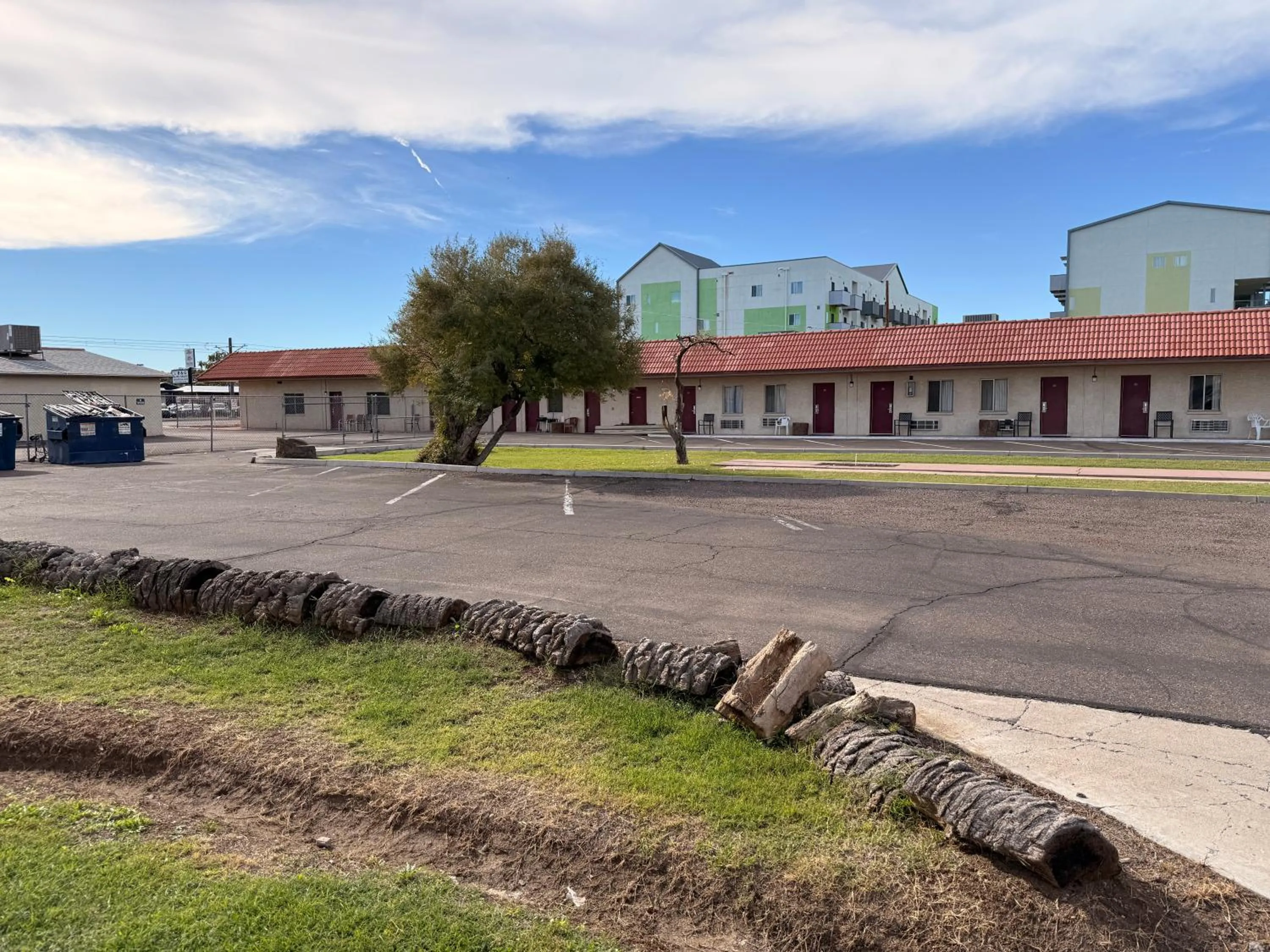 Parking in Del Rio Hotel O near Mesa Downtown