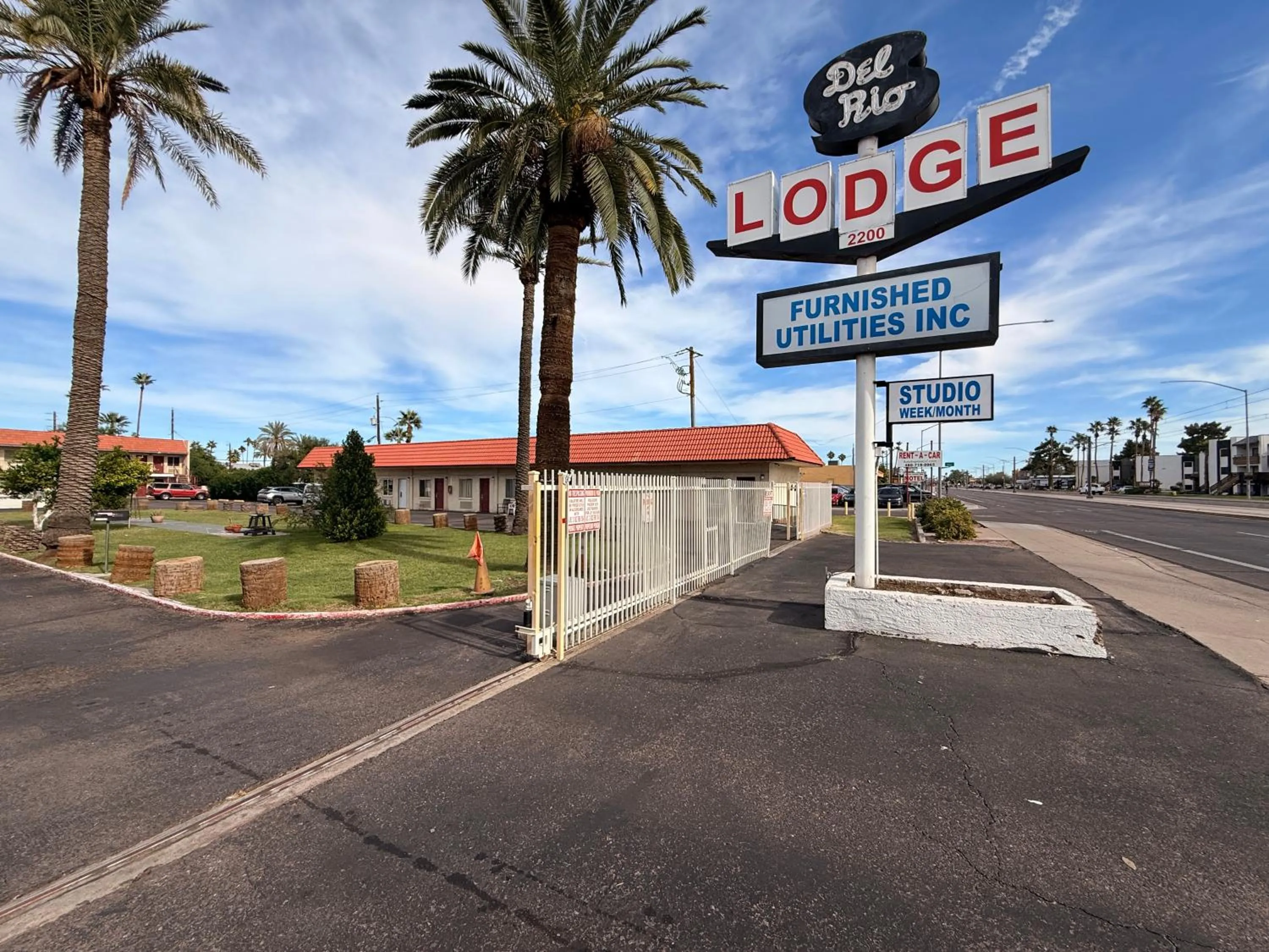 Facade/entrance in Del Rio Hotel O near Mesa Downtown