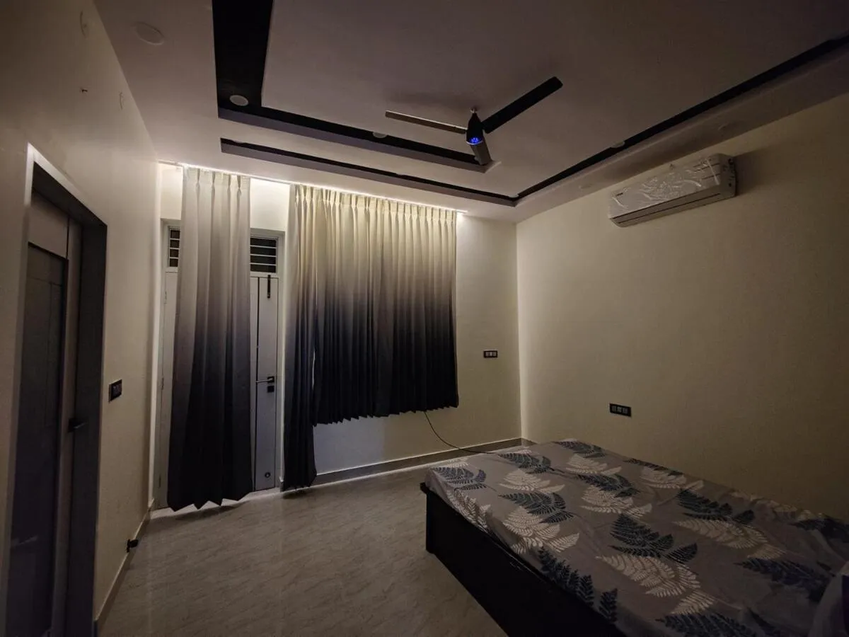 Bed in Luxurious & Elegant 1BHK Retreat