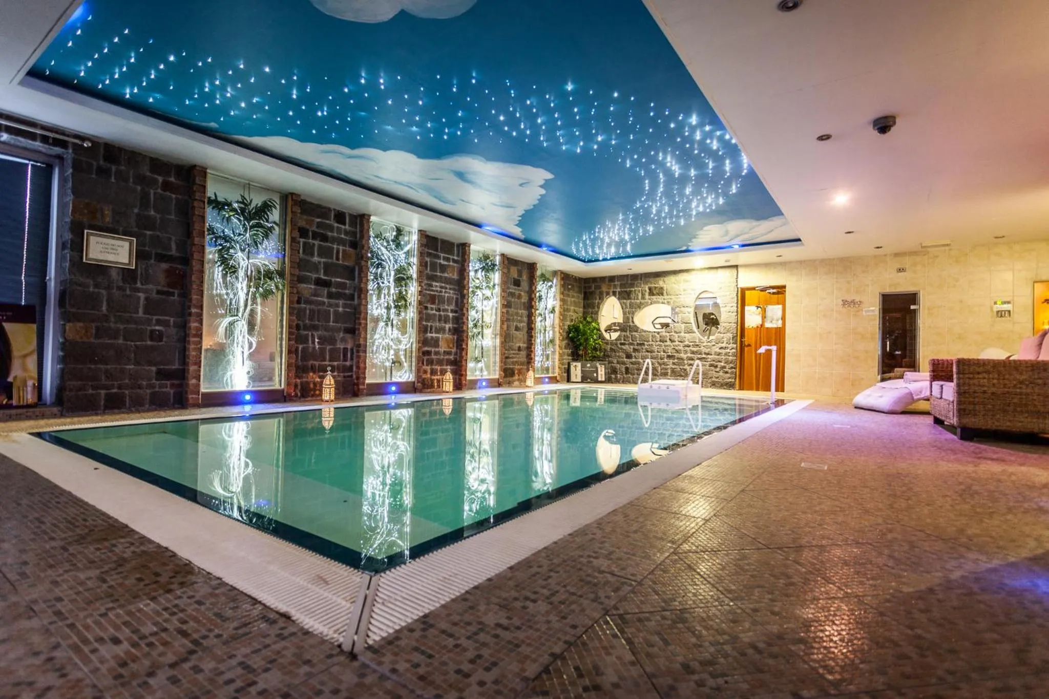 Swimming Pool in Airport View Hotel and Secret Spa