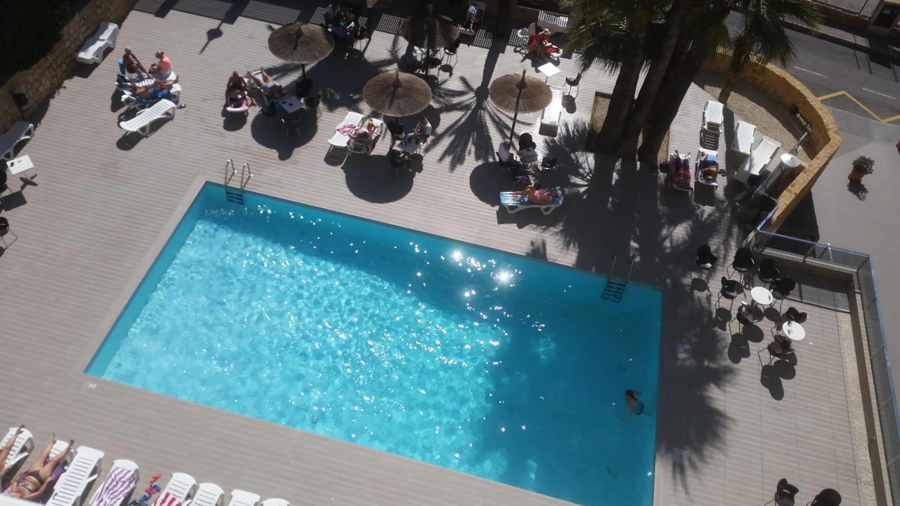 Pool view in Mont-Park