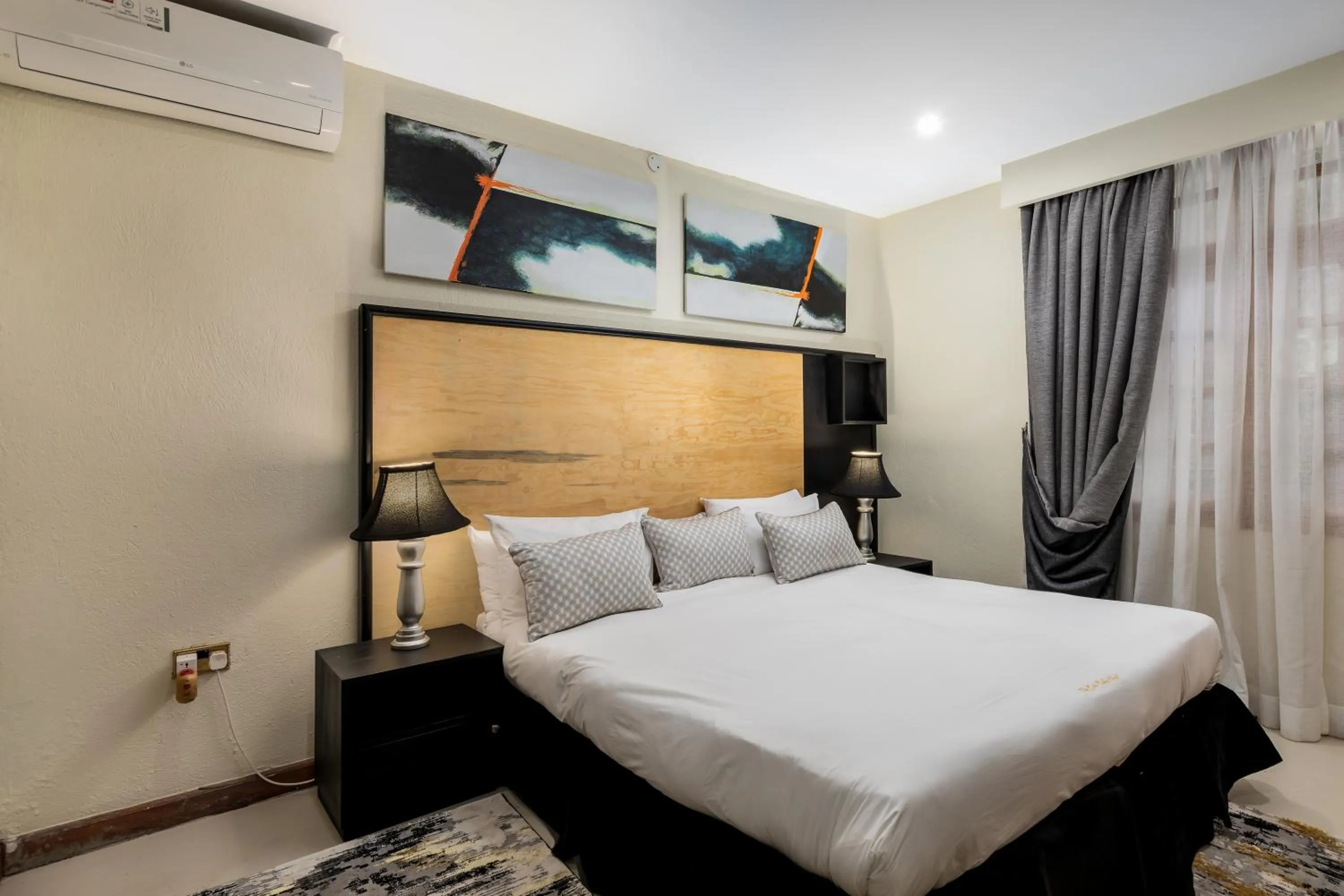 Bed in The Emin Pasha Hotel & Spa Kampala