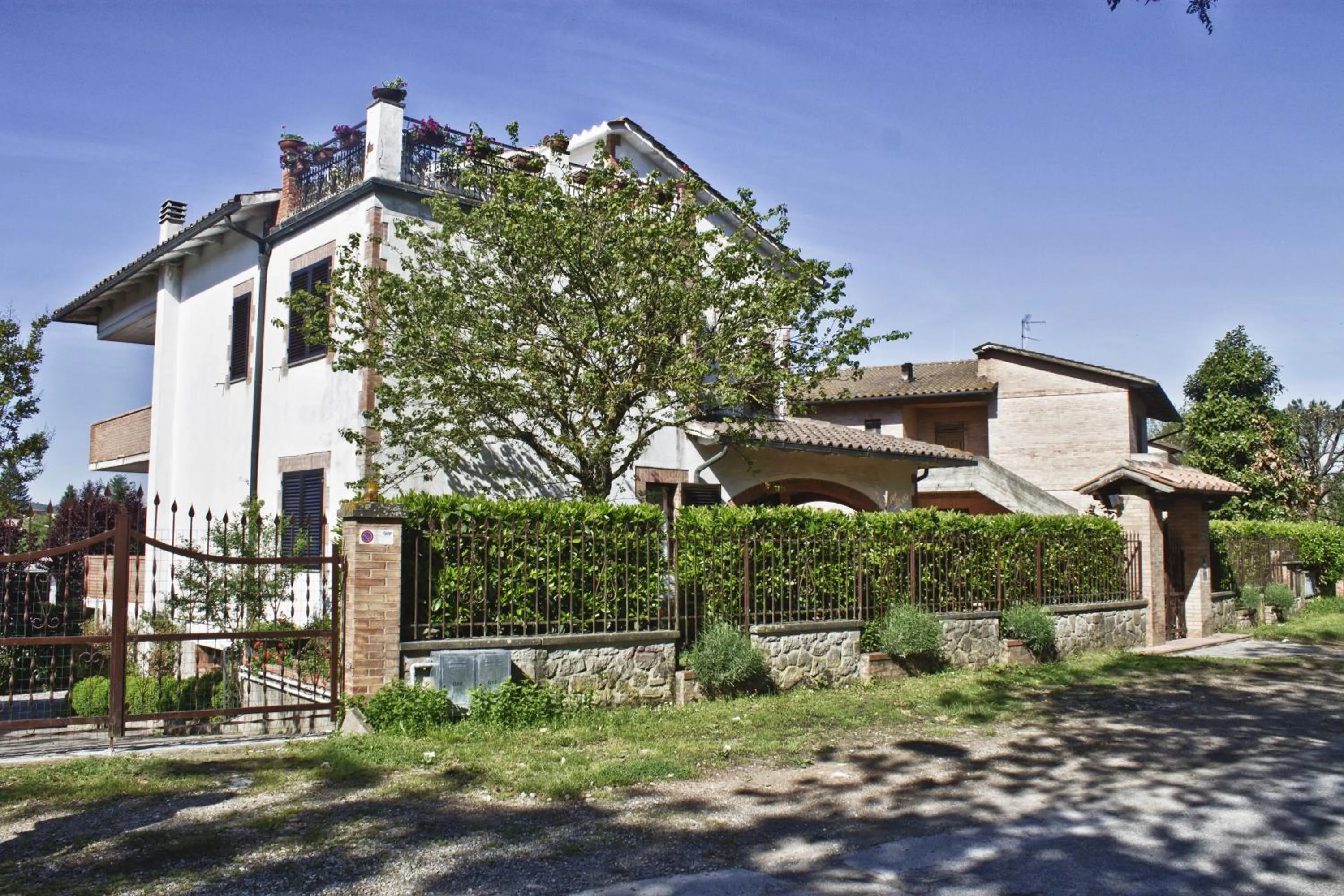 Property building in La Casa di Gigliola