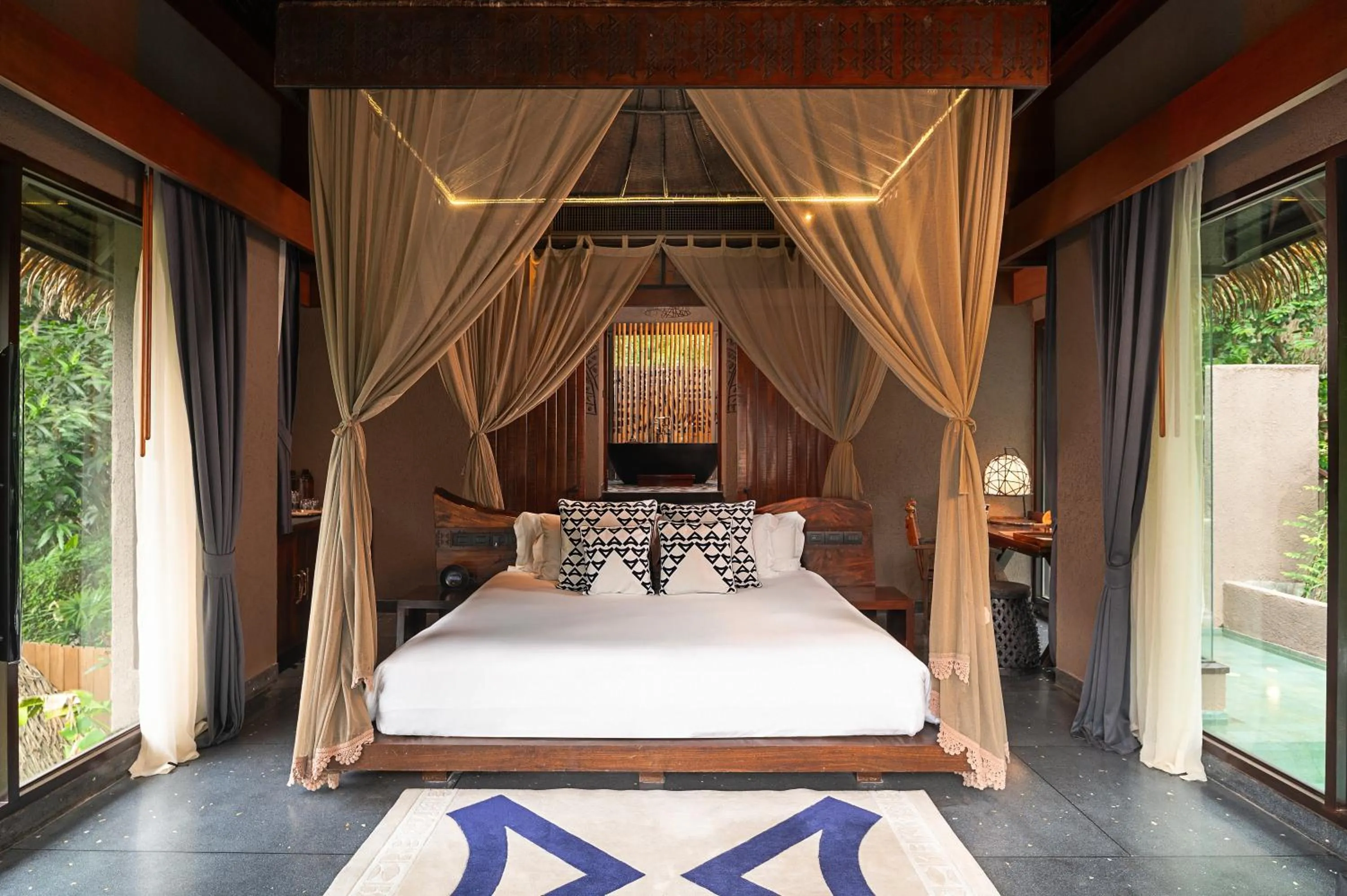 Bedroom, Bed in Keemala