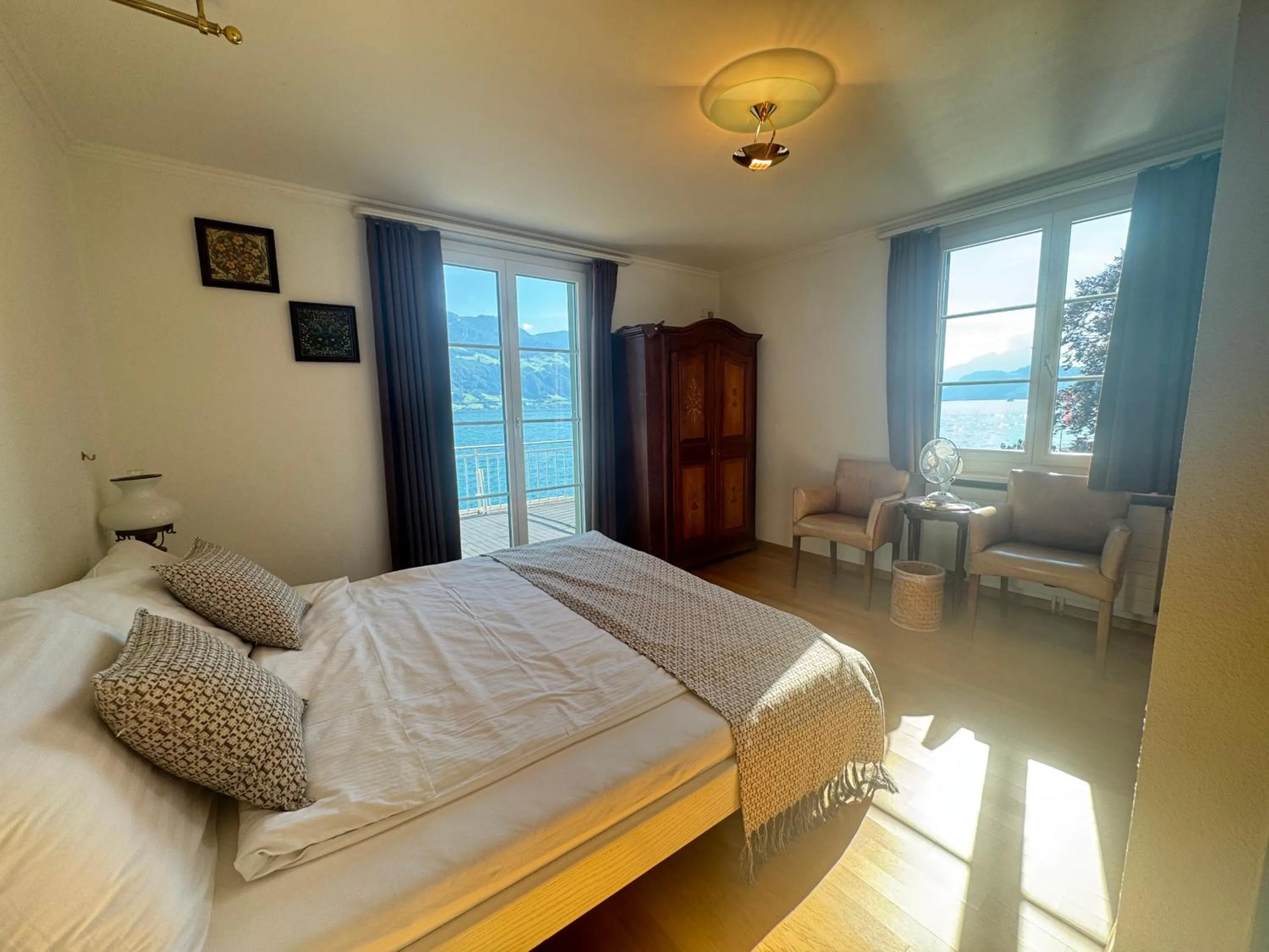 Photo of the whole room, Bed in Seehotel Schwert