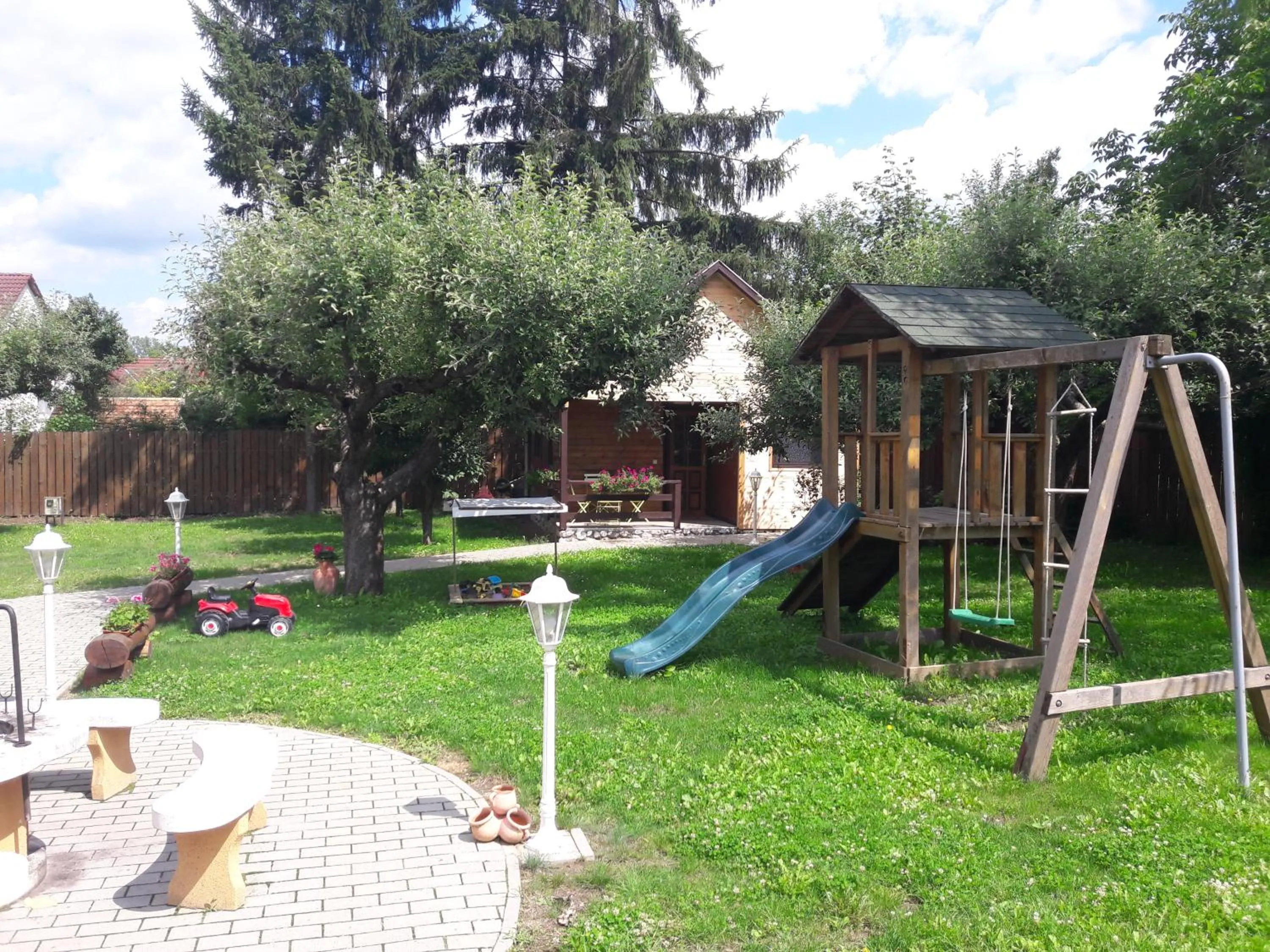 Szilvásvárad Camping & Apartman