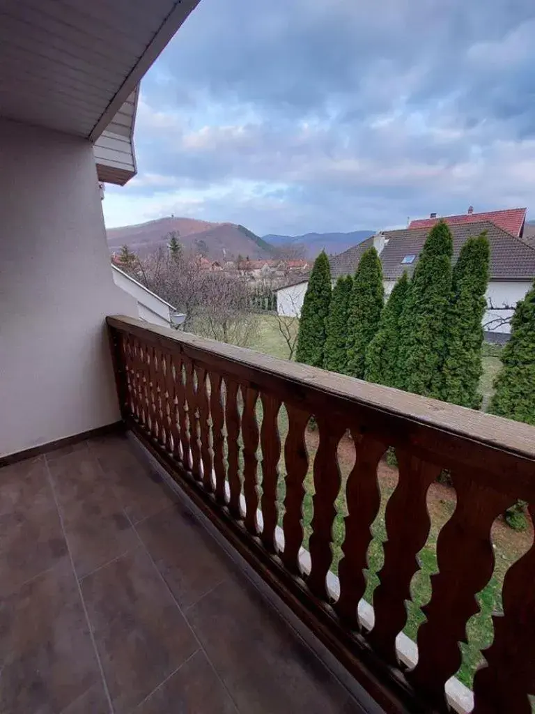 Three-Bedroom Villa in Szilvásvárad Camping & Apartman Three-Bedroom Villa in Szilvásvárad Camping & Apartman