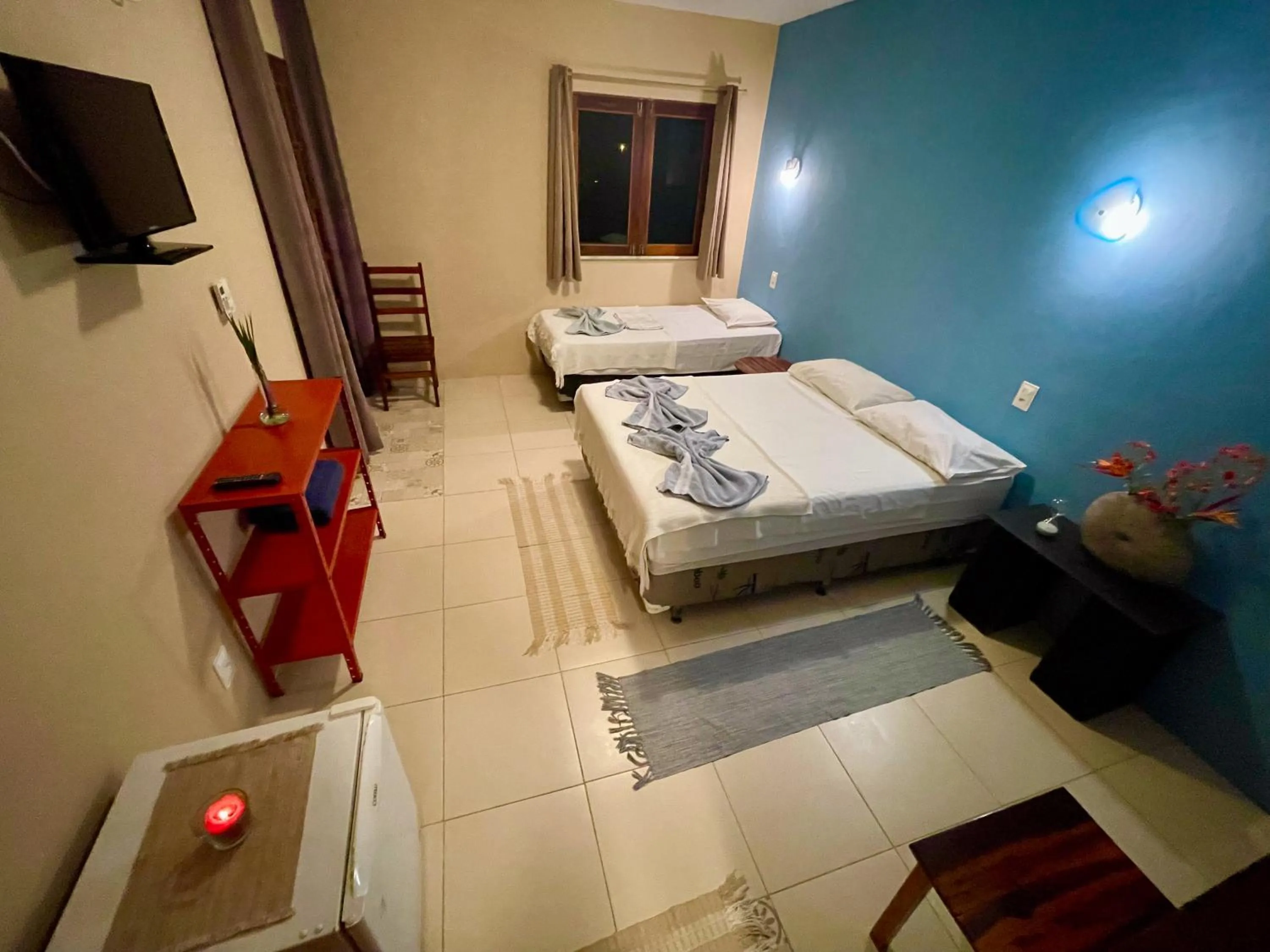 Triple Room with Sea View - single occupancy in Casa do Jardim- Villa Botanica