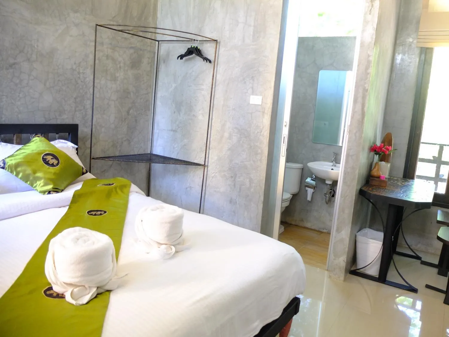 Seating area, Bed in Hern Lhin Natural Resort