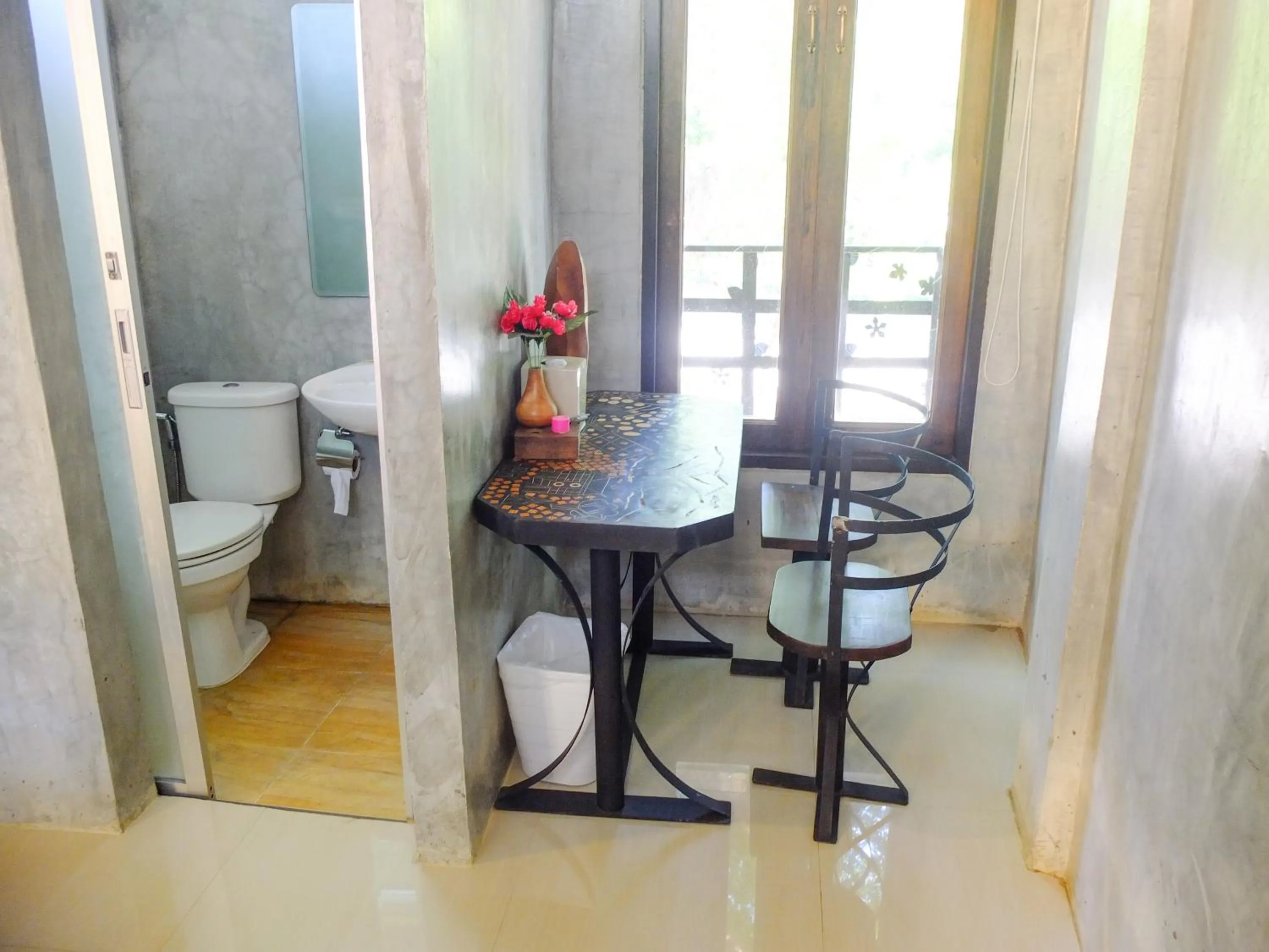 Area and facilities in Hern Lhin Natural Resort