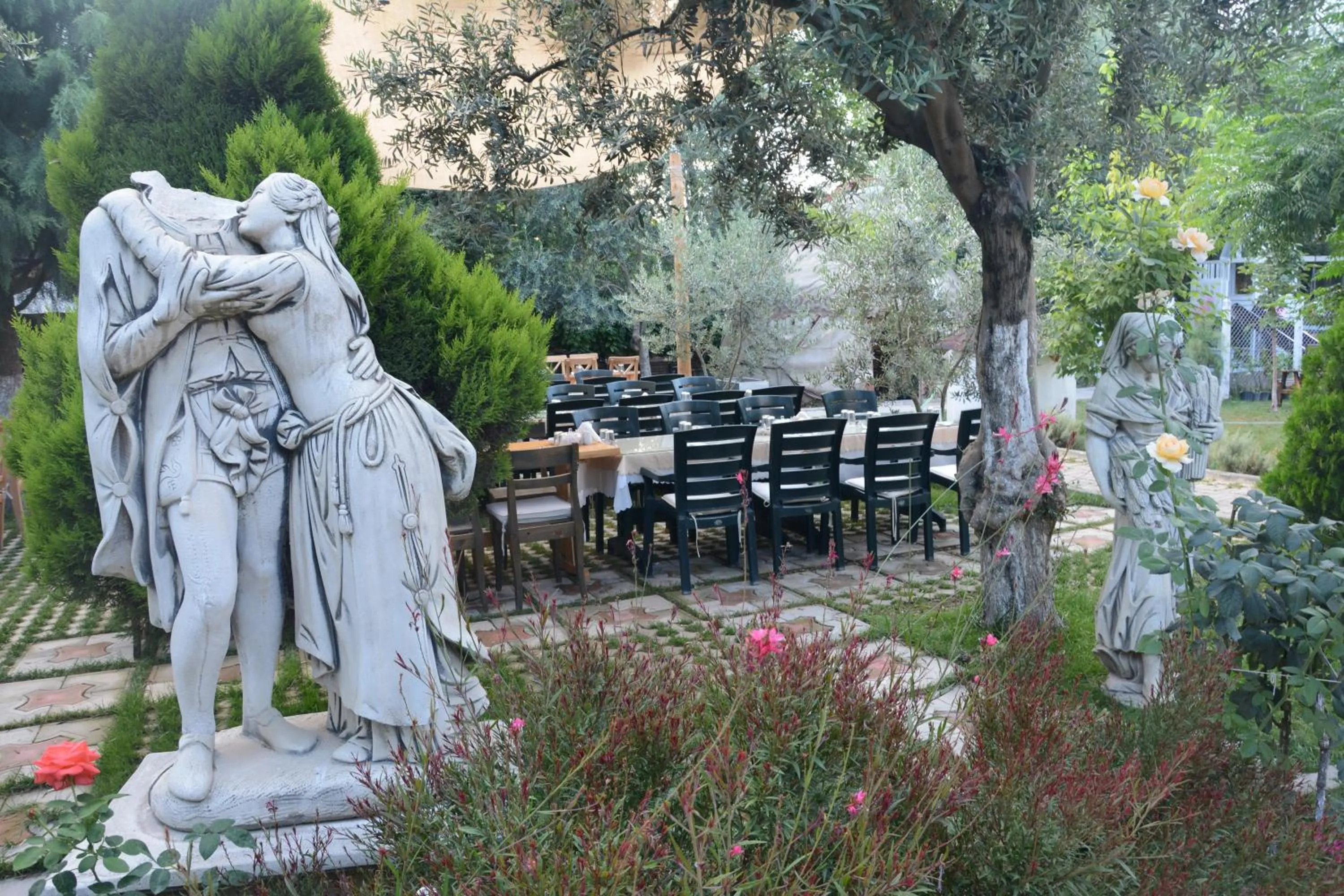 Garden in İznik Seyir Otel