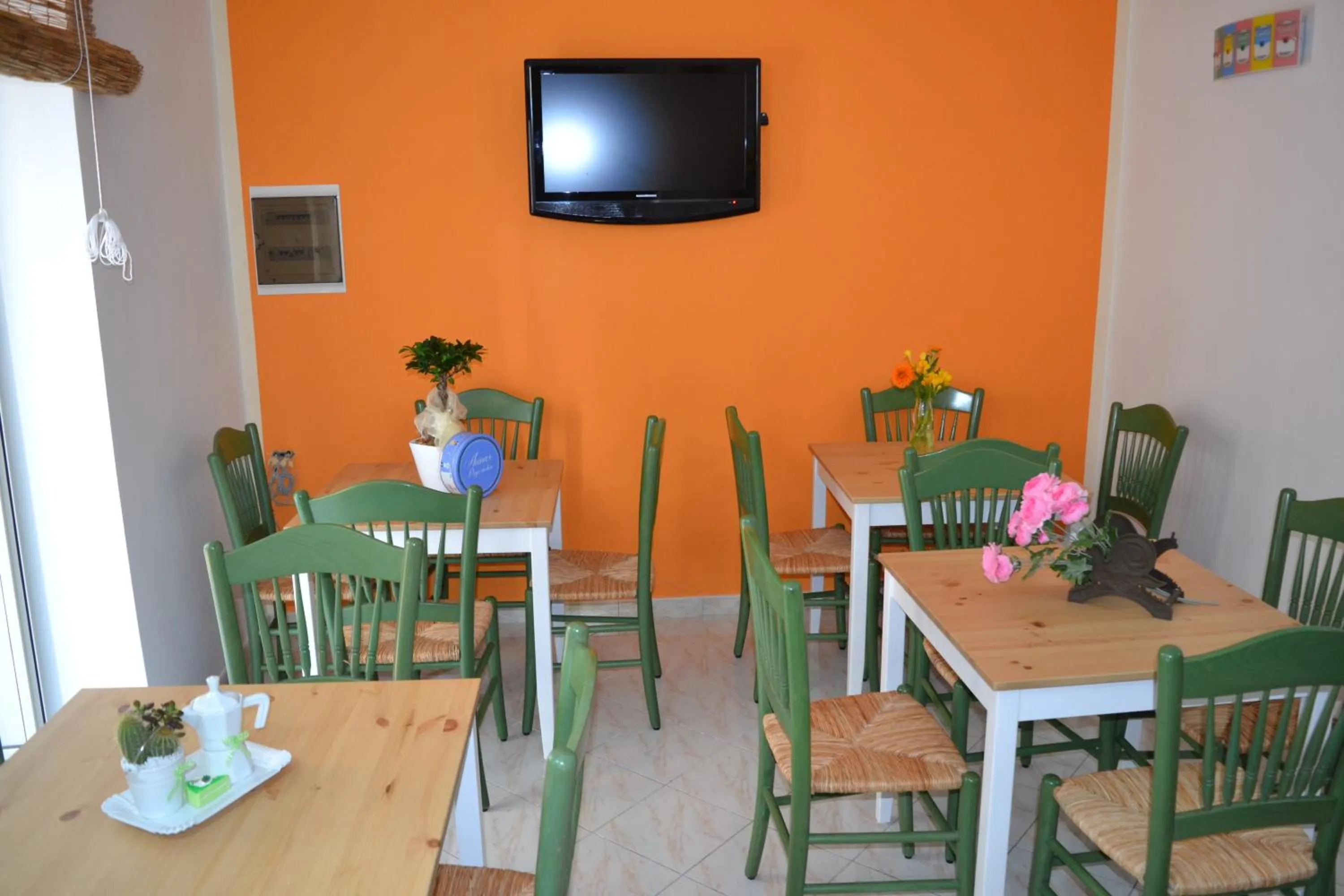 Communal lounge/ TV room in Anna's Family