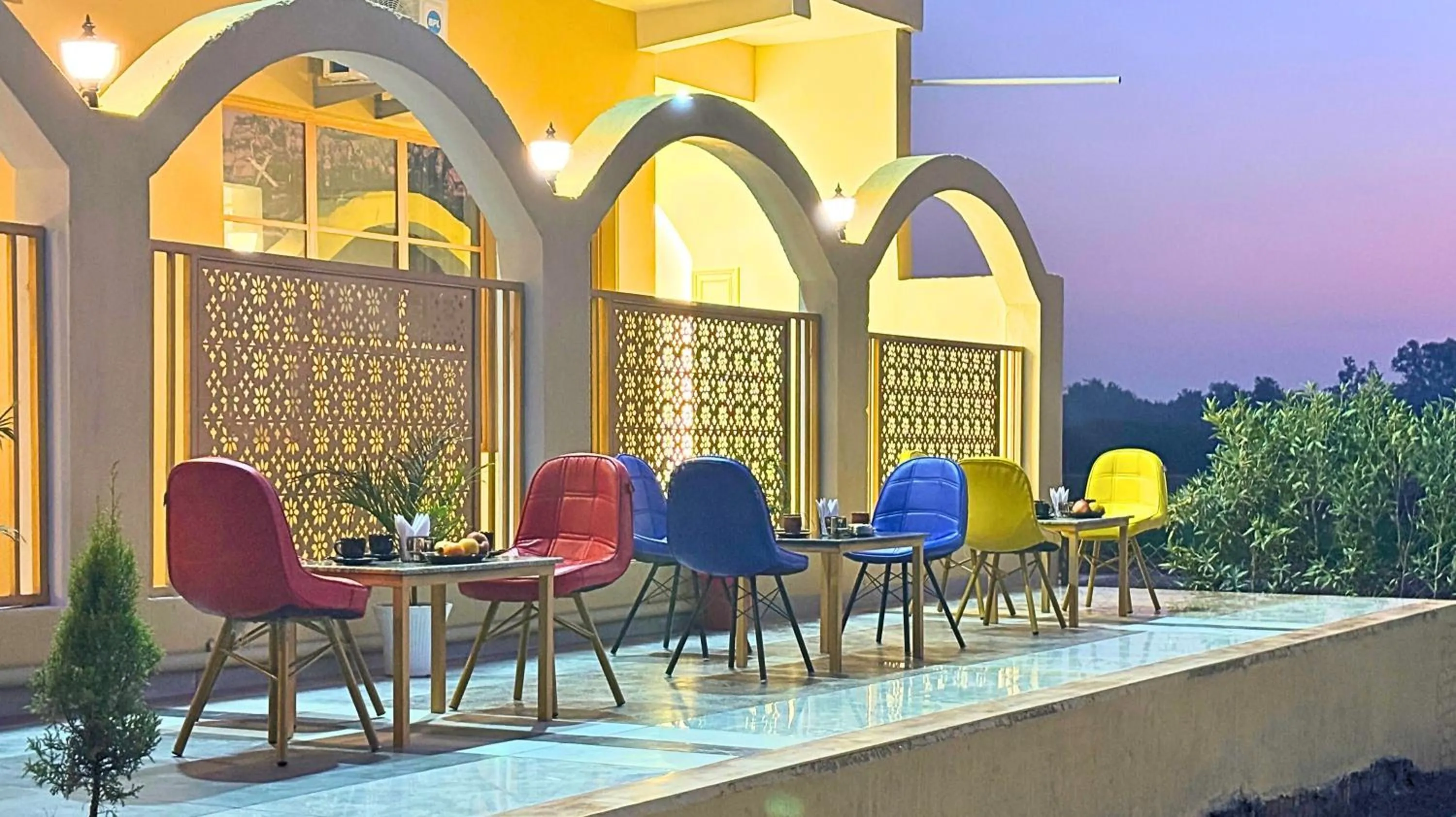 Restaurant/places to eat in Asapin Vanymahal