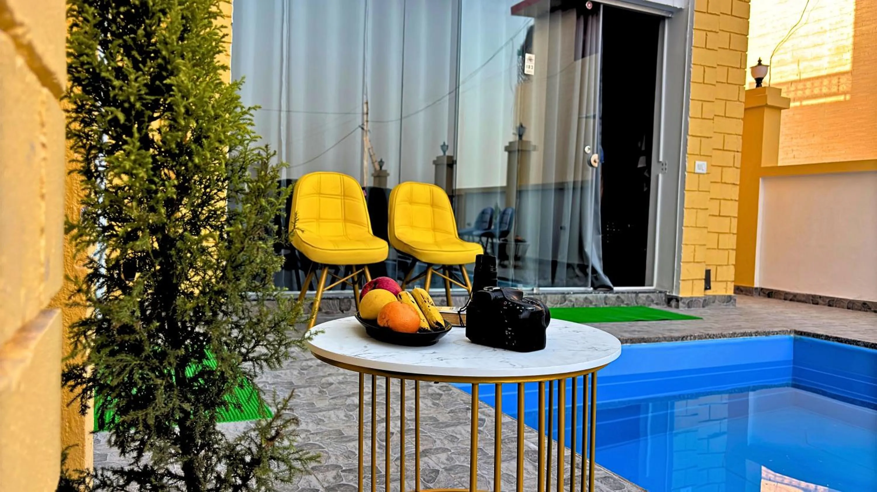 Swimming pool in Asapin Vanymahal