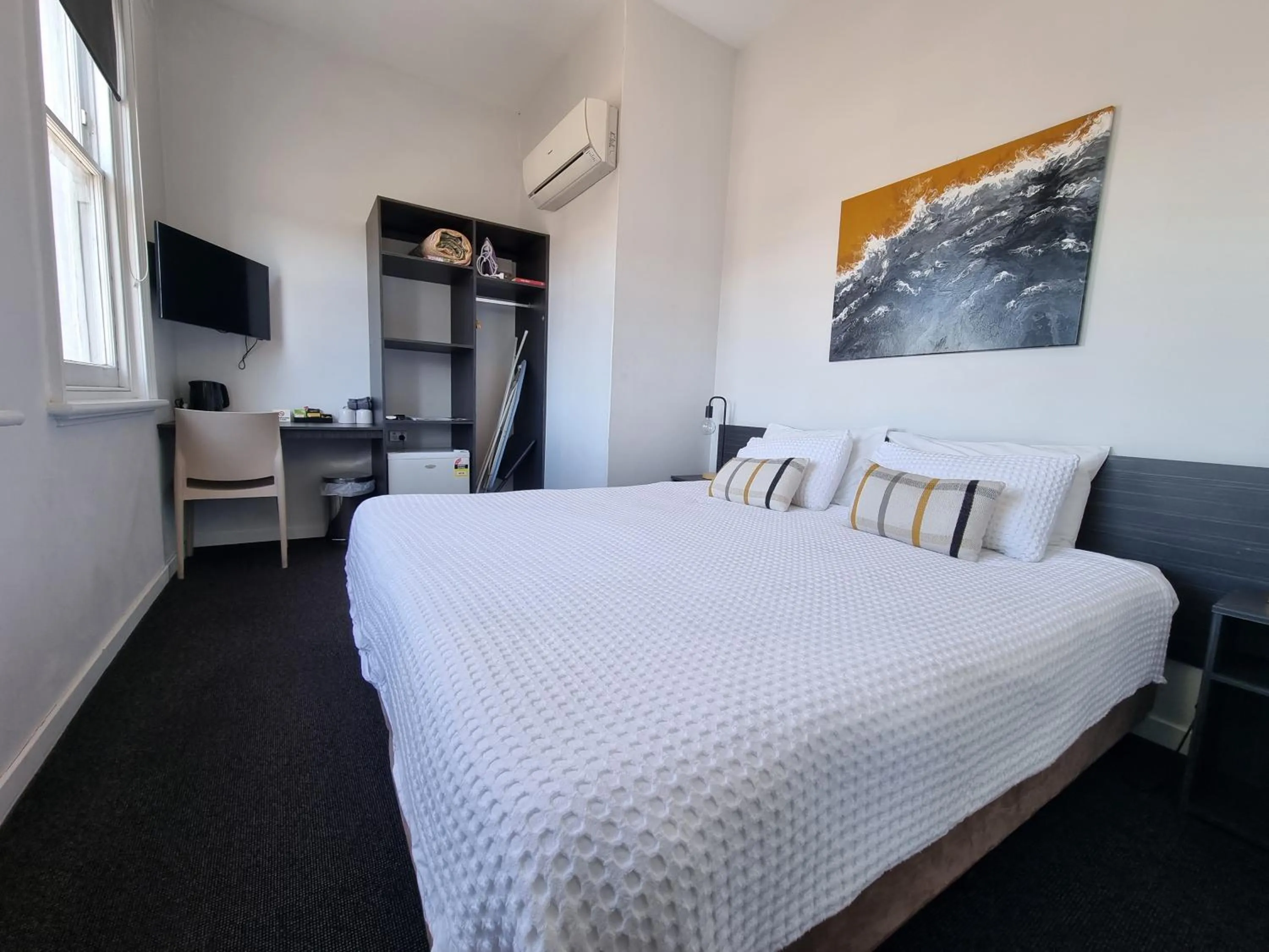 Bed in Doctor Syntax Hotel