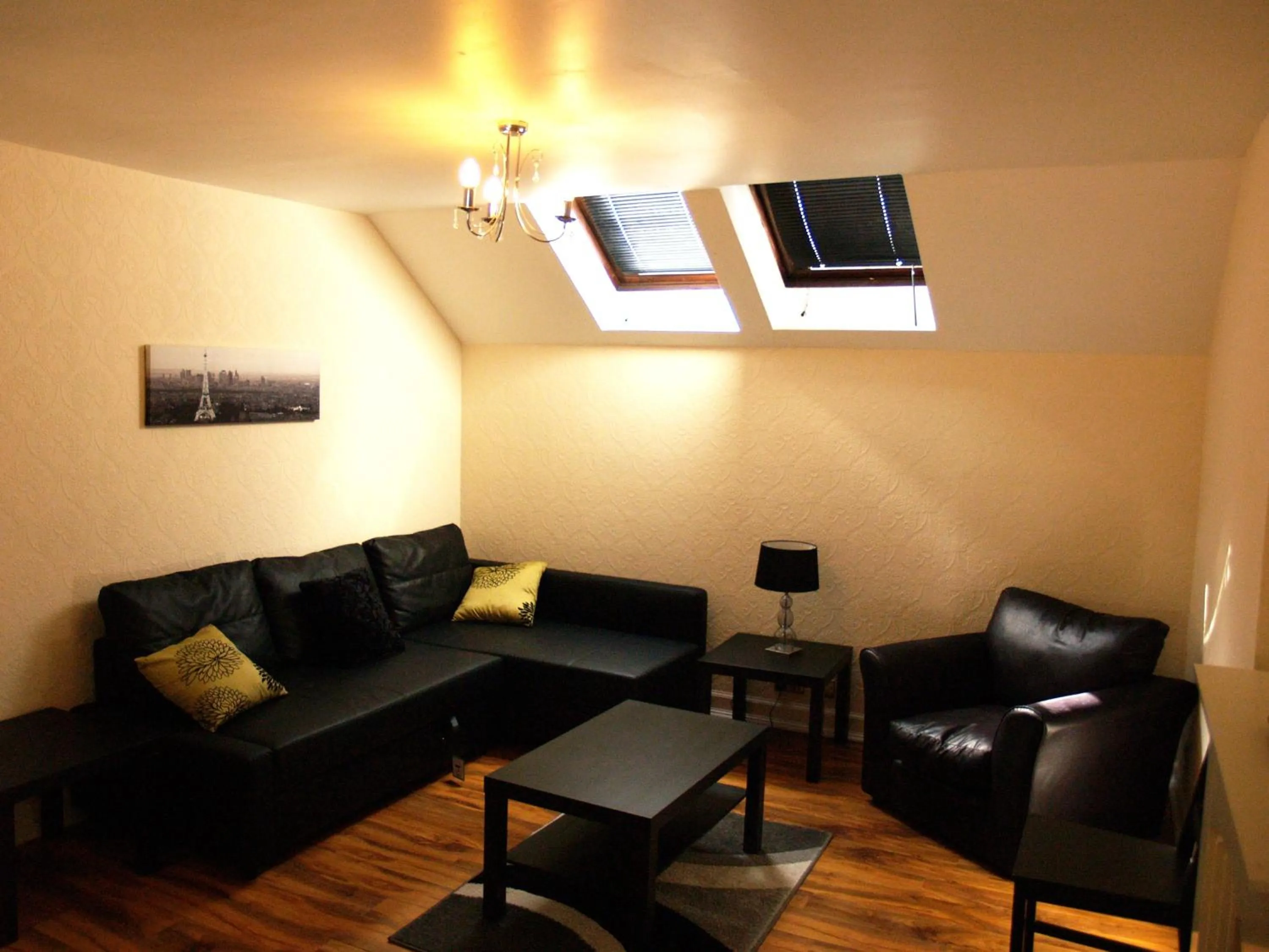 Living room in Niddry Street Apartments Edinburgh