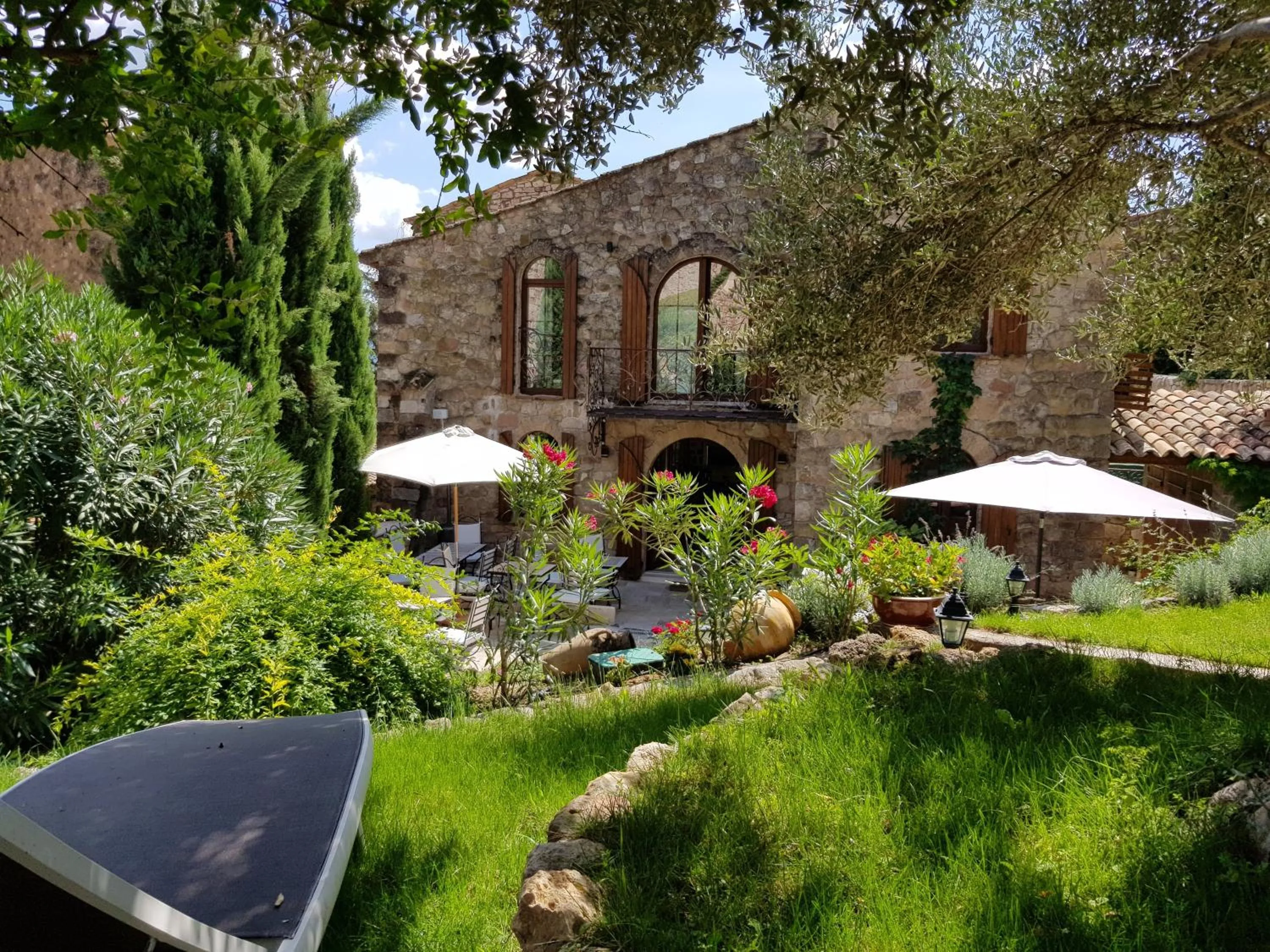 Property building in Villa Arca