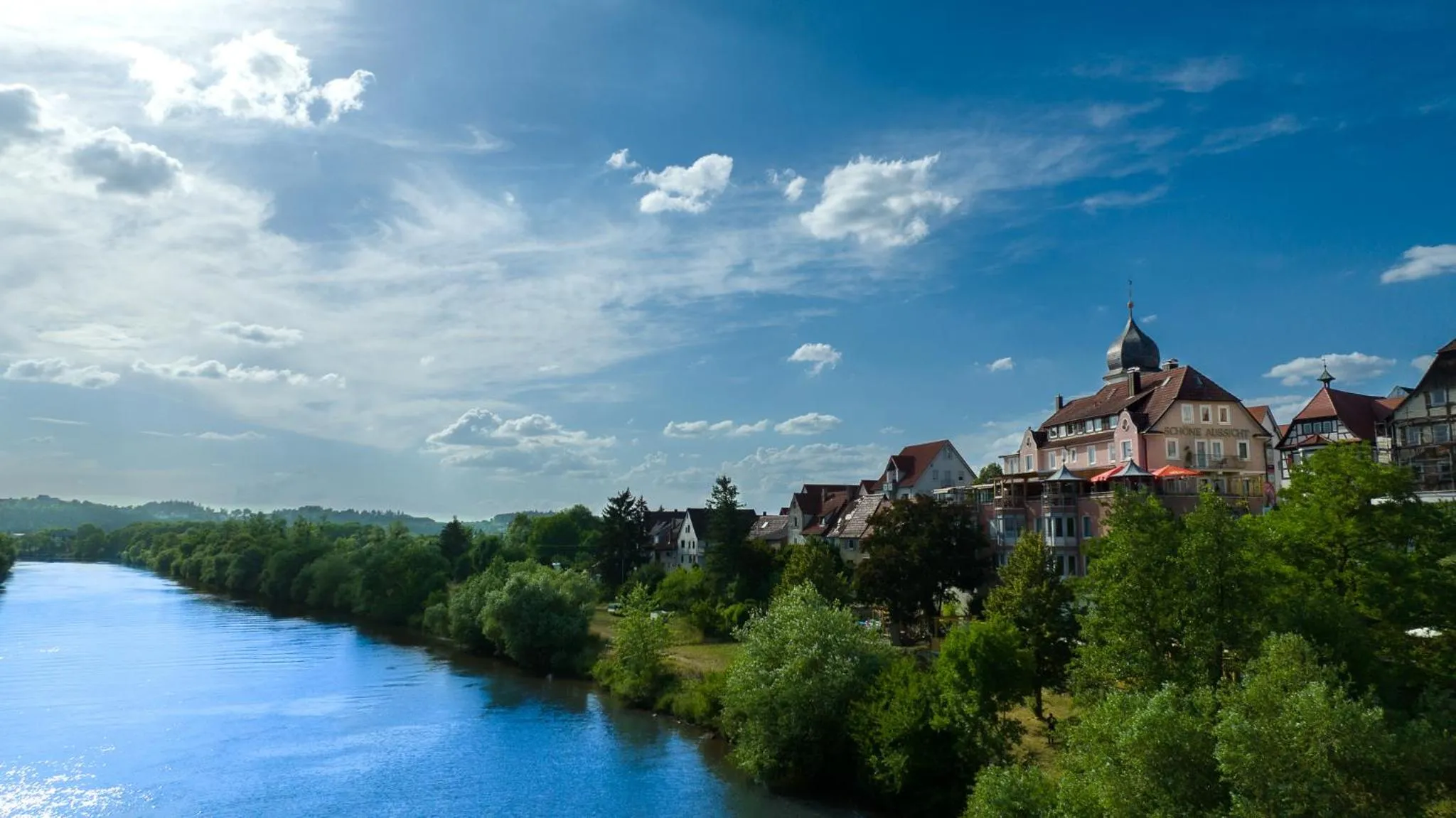 Hotel Schöne Aussicht renoviert