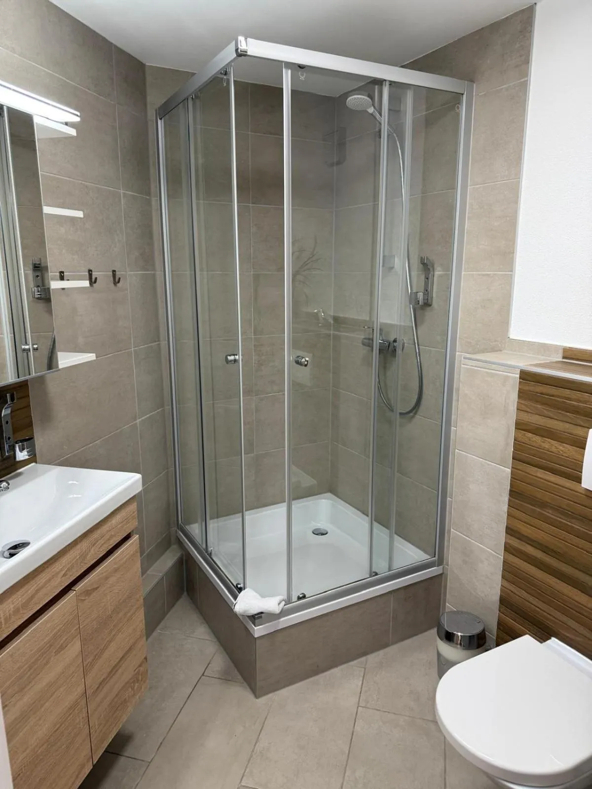 Hotel Schöne Aussicht renoviert