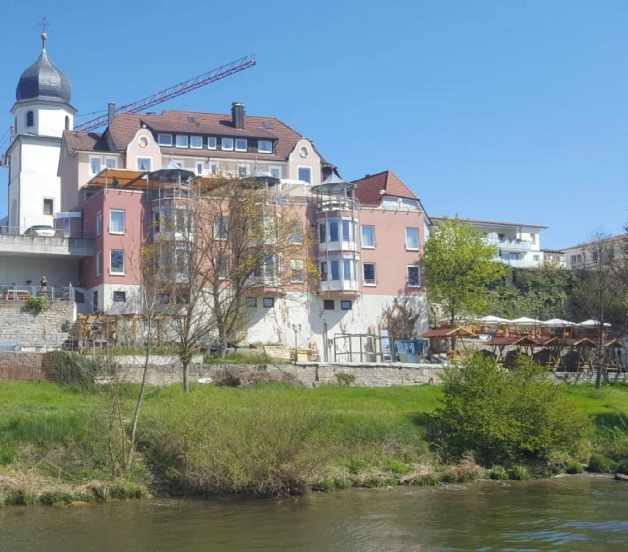 Hotel Schöne Aussicht renoviert