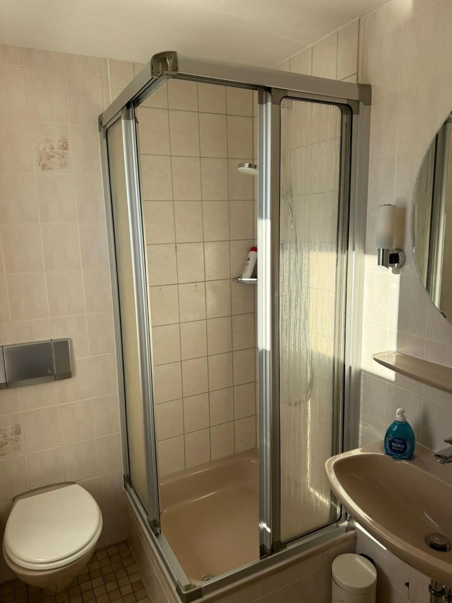 Hotel Schöne Aussicht renoviert