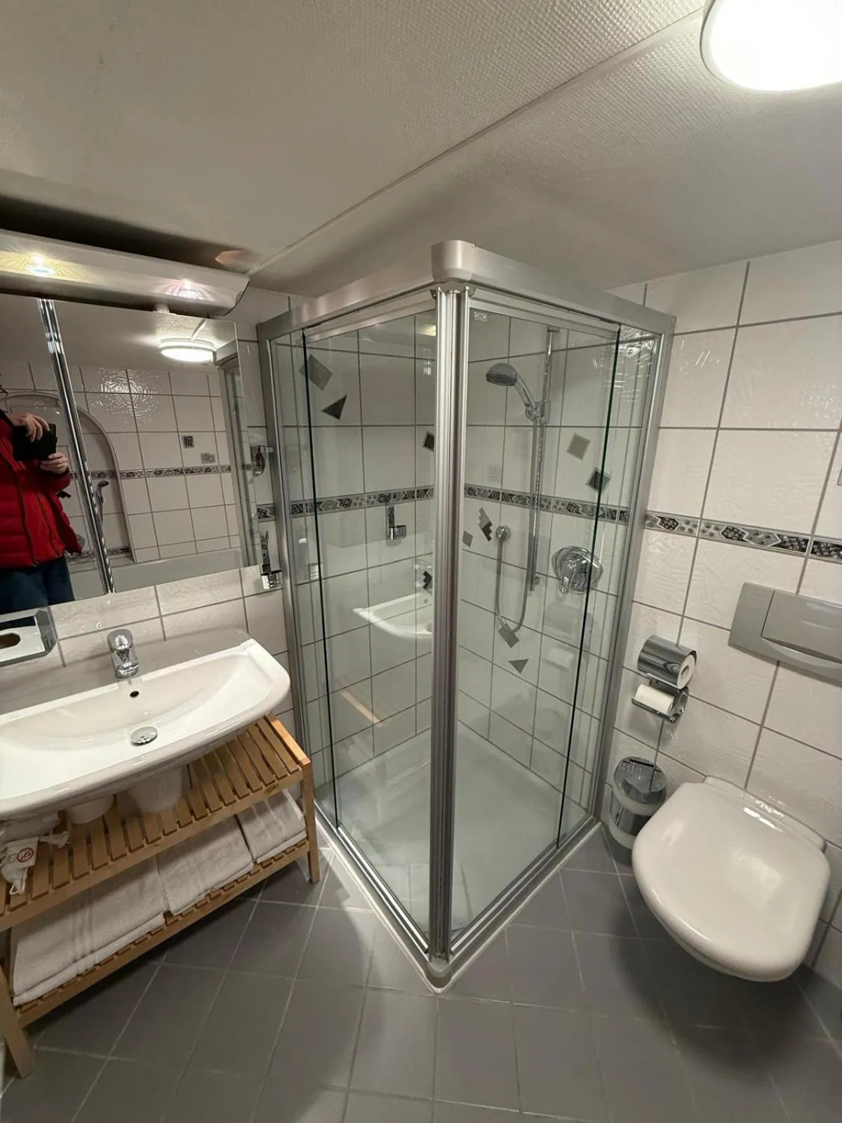 Hotel Schöne Aussicht renoviert