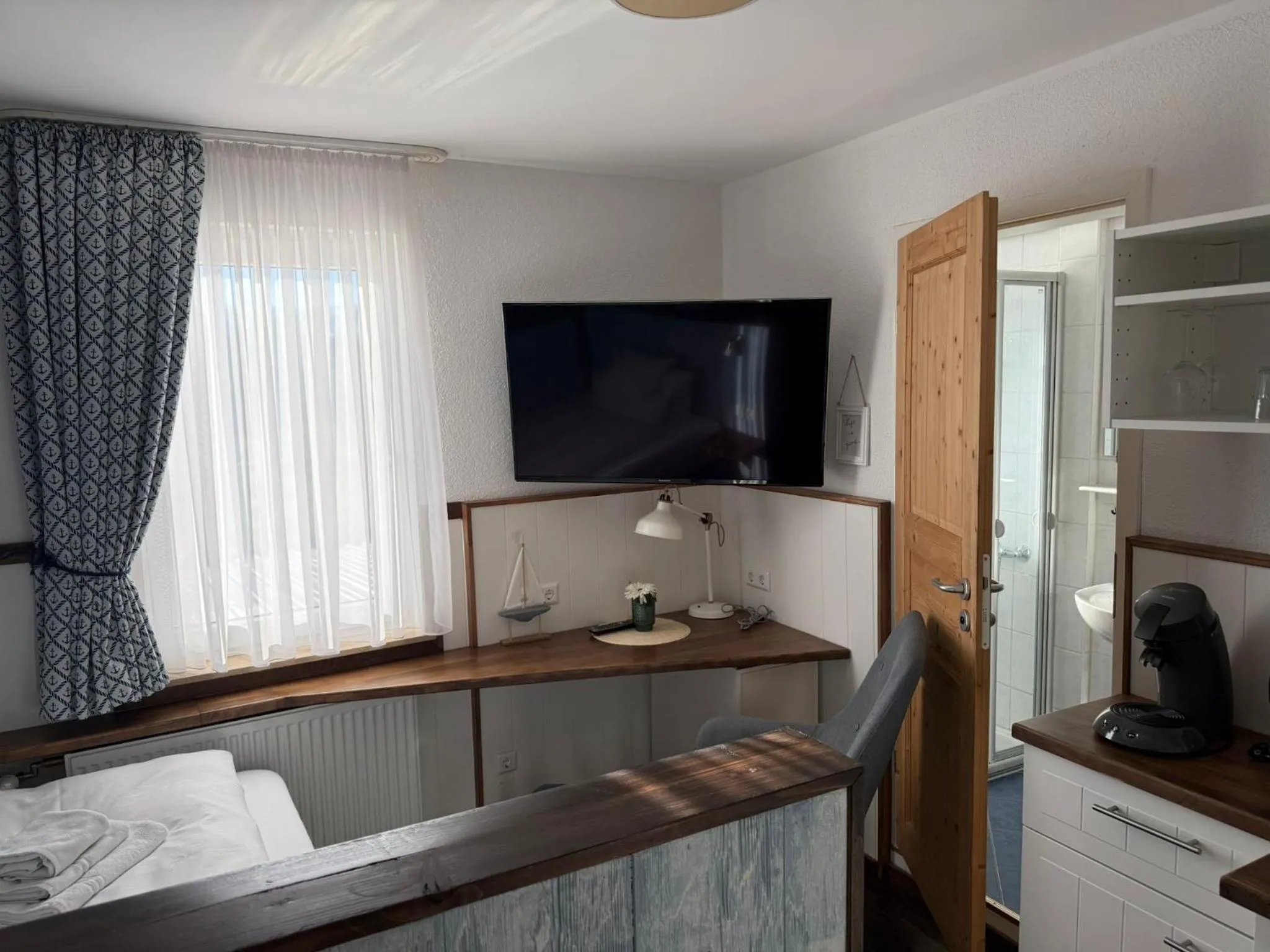 Bed in Hotel Schöne Aussicht renoviert