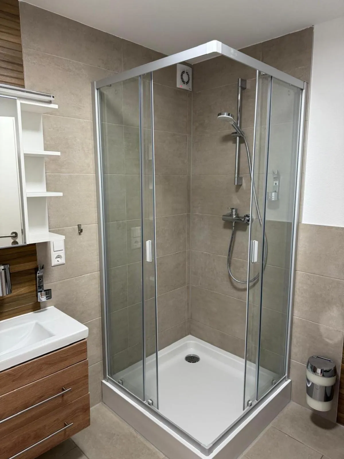 Hotel Schöne Aussicht renoviert