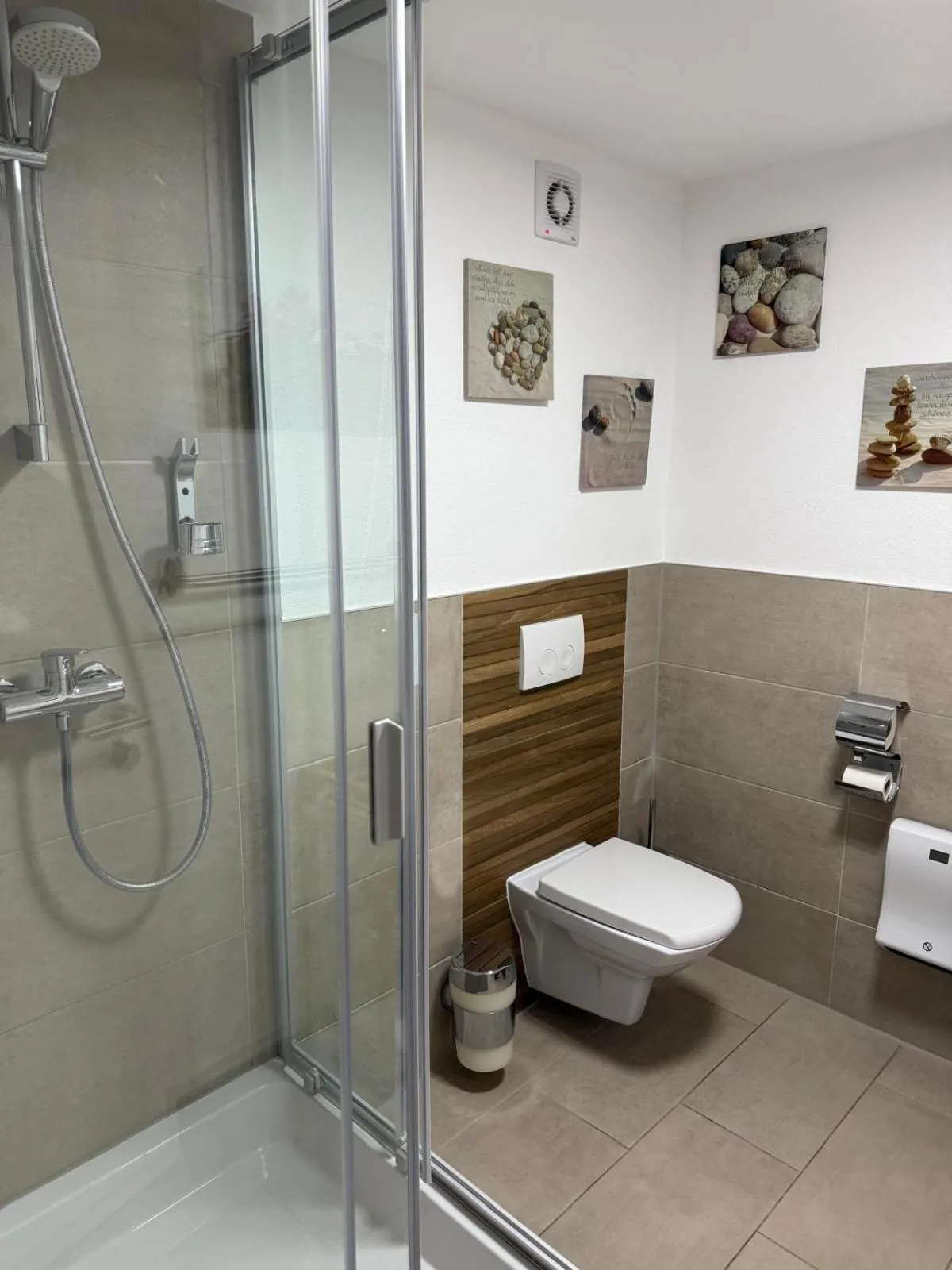 Hotel Schöne Aussicht renoviert