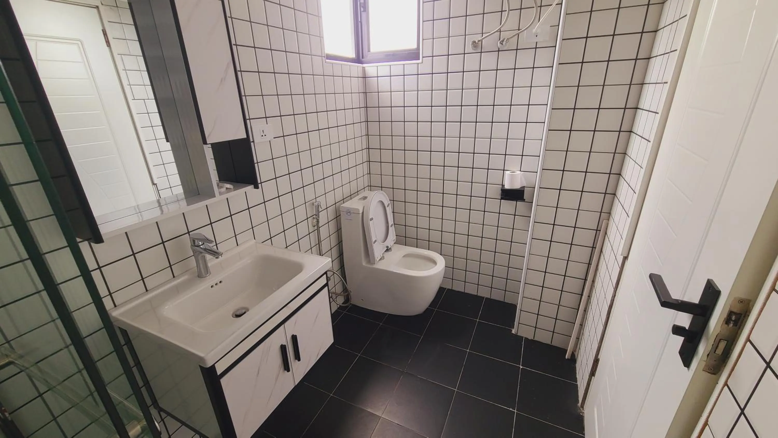 Toilet in Nahusenay hotel