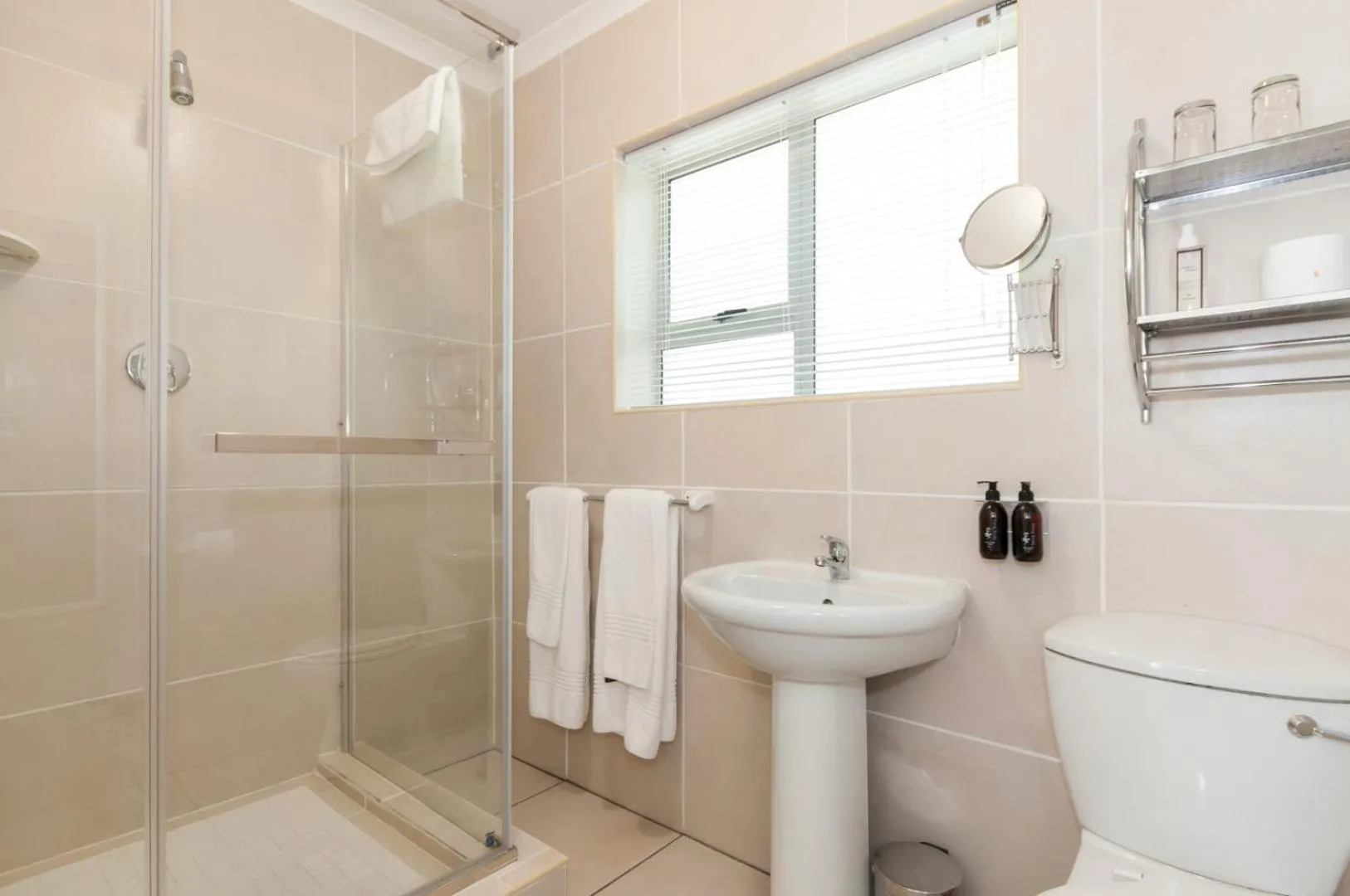 Bathroom in Millard Crescent Guest House