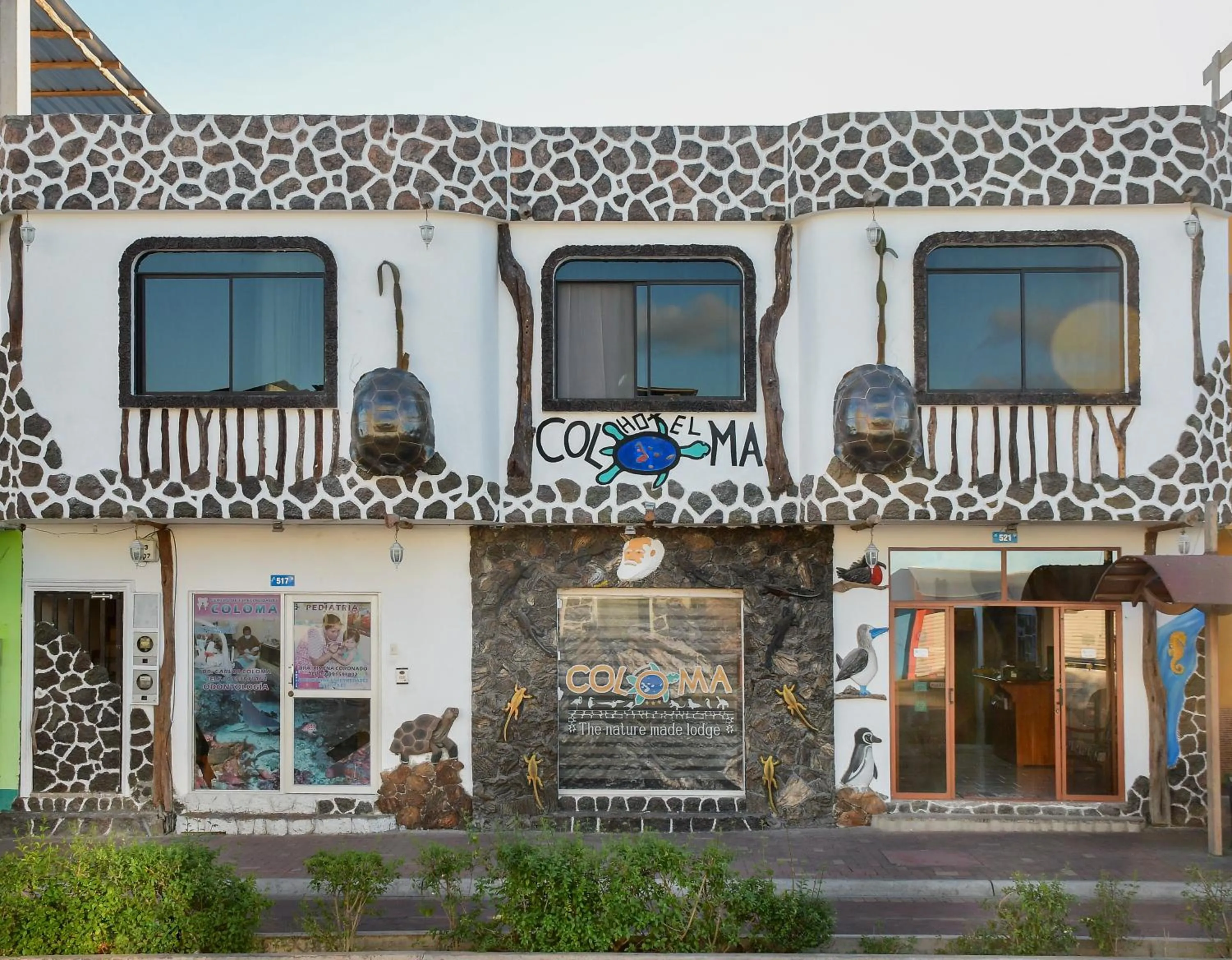 Facade/entrance in Hotel Coloma Galapagos