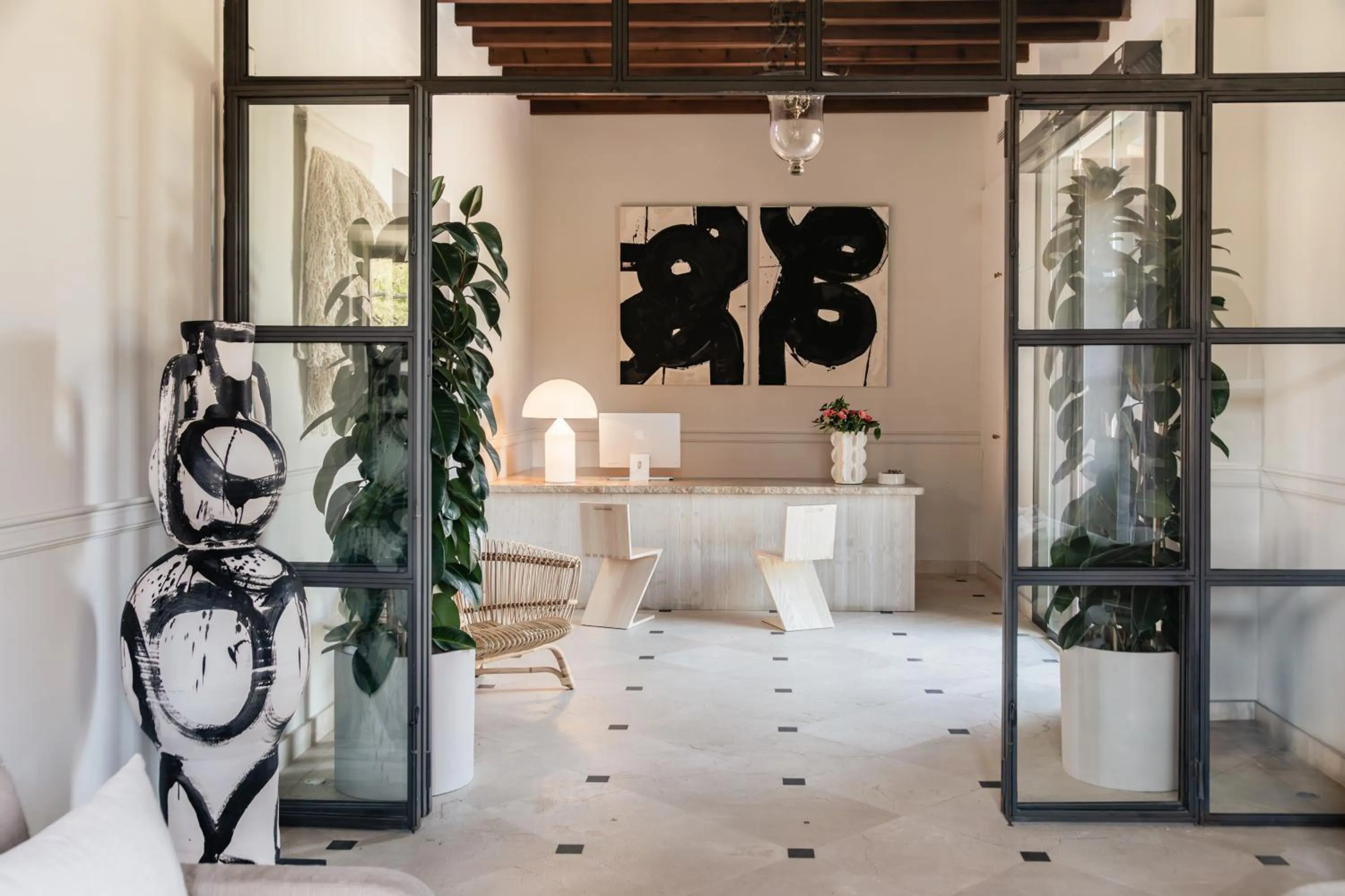 Lobby or reception in Cal Reiet Holistic Retreat