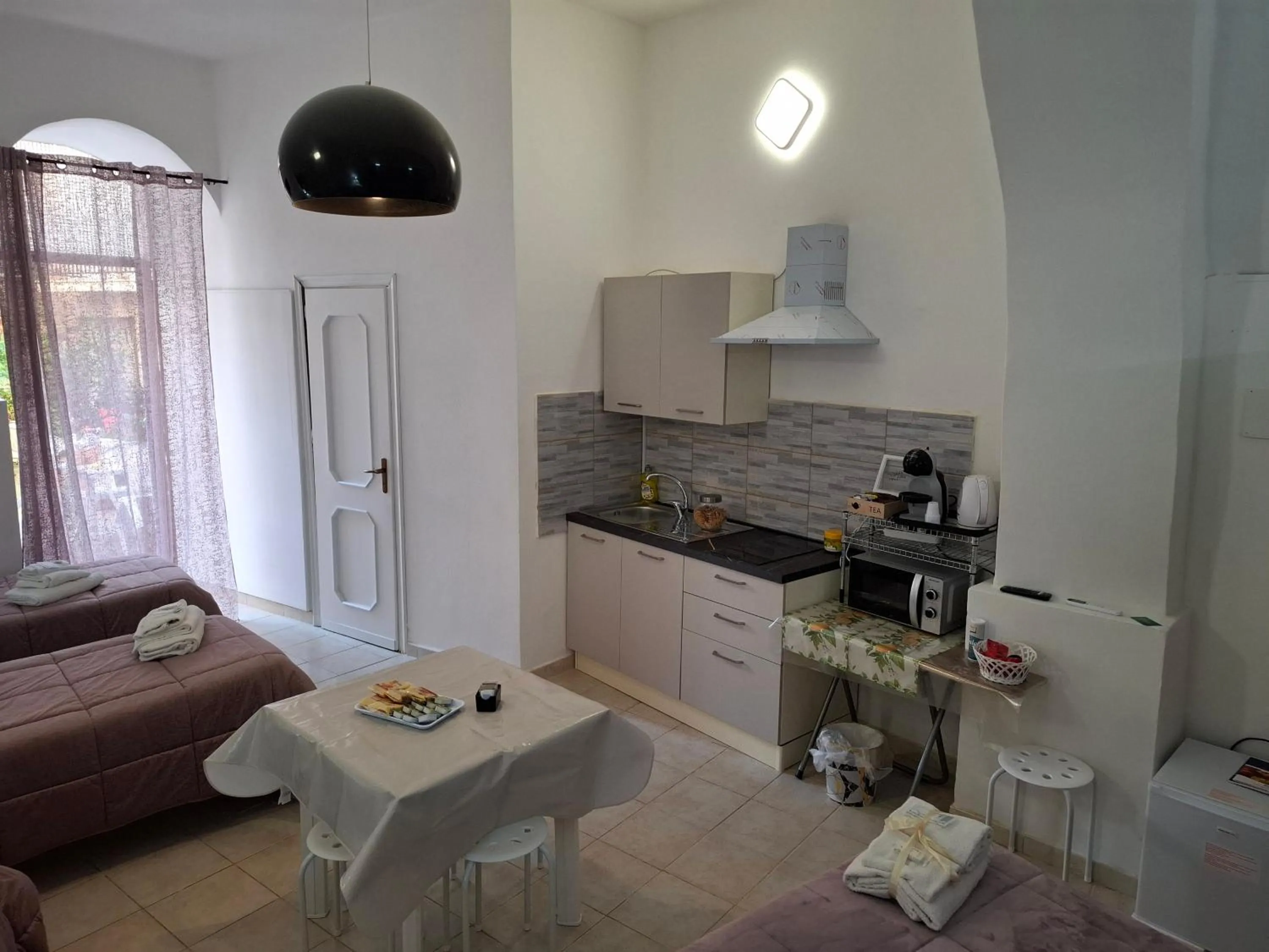 kitchen in B&B Le Lumìe " Bed end Kitchen"