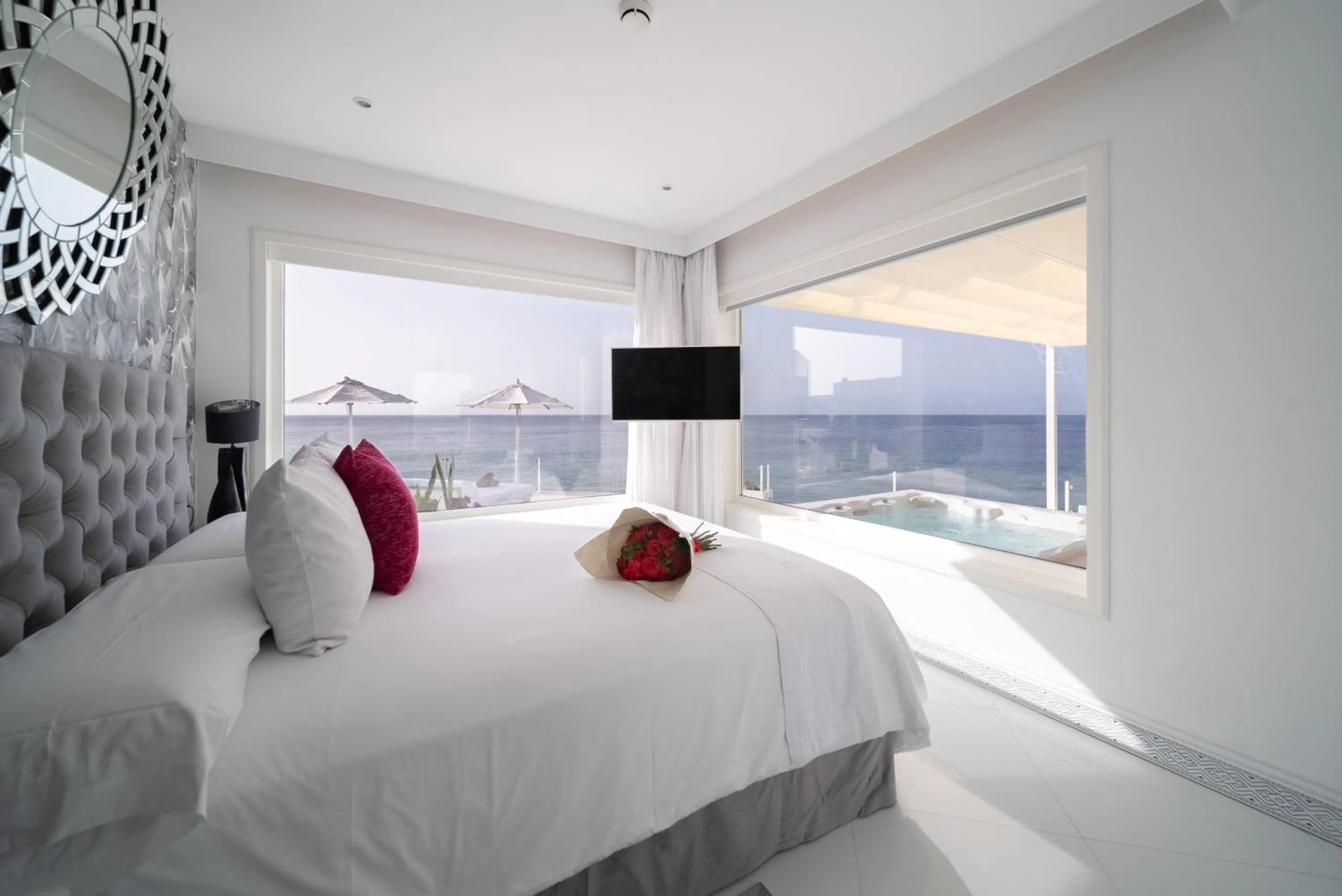 Bed in Lani's Suites de Luxe - Adults Only