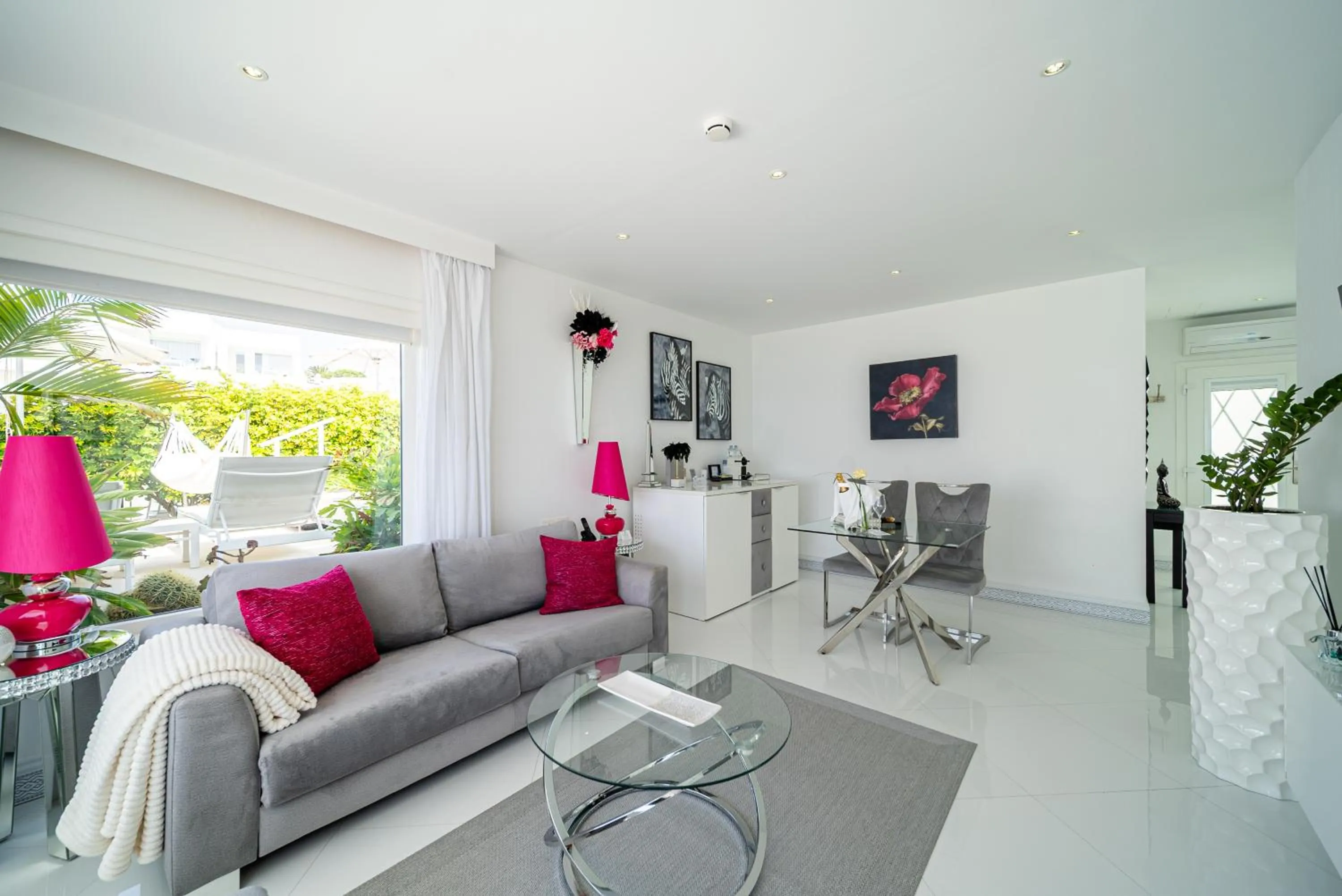 Lani's Suites de Luxe - Adults Only