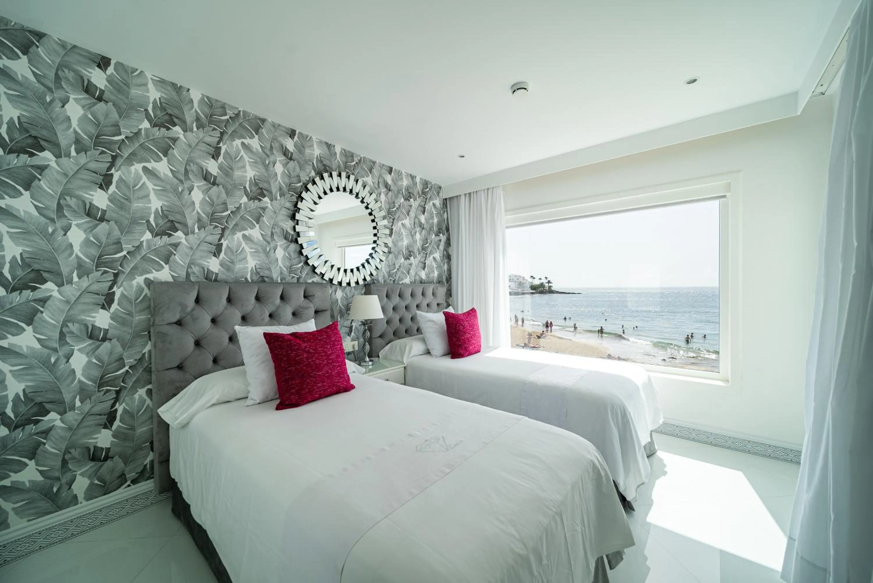 Bed in Lani's Suites de Luxe - Adults Only