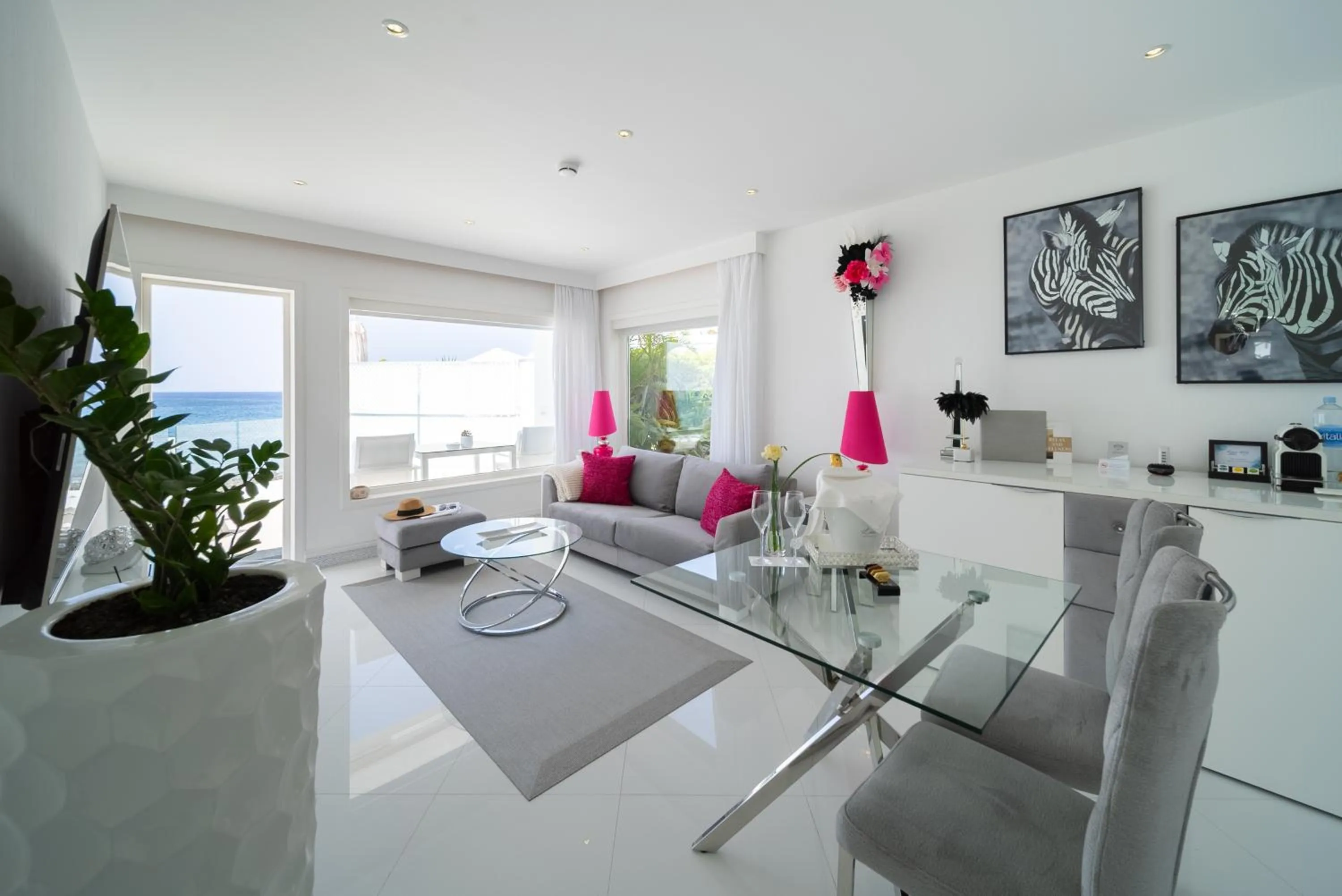 Lani's Suites de Luxe - Adults Only