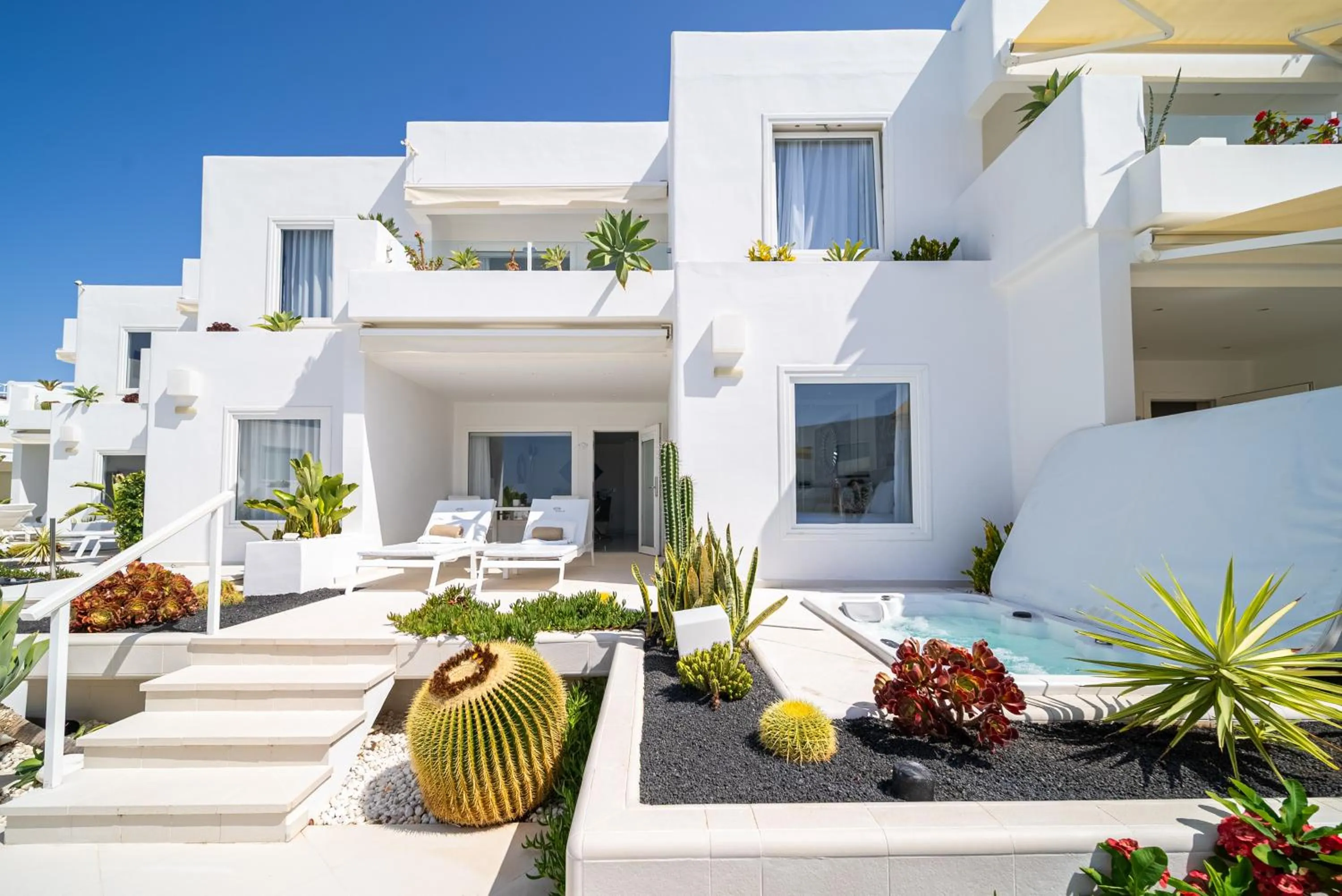 Lani's Suites de Luxe - Adults Only