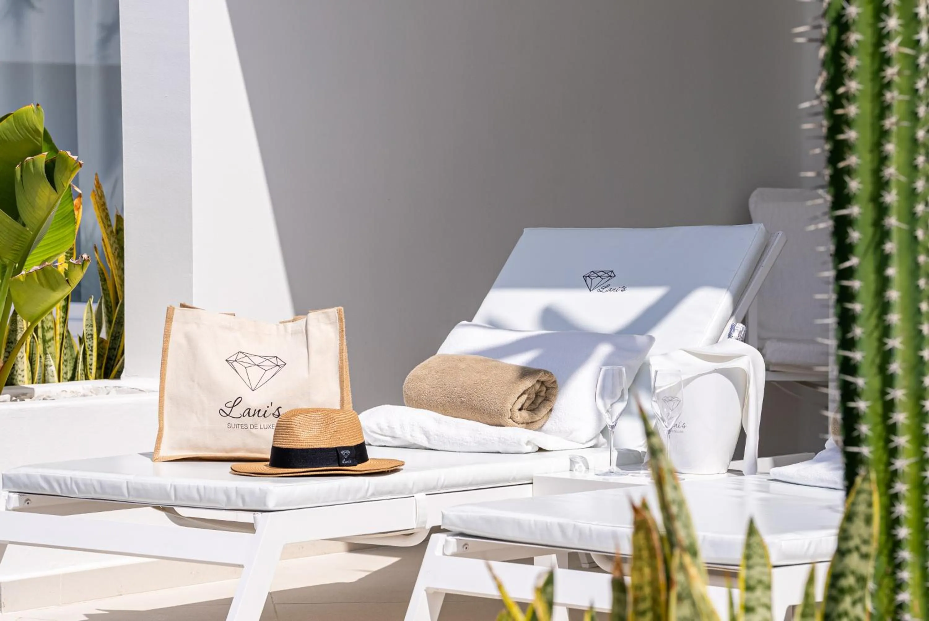 Lani's Suites de Luxe - Adults Only