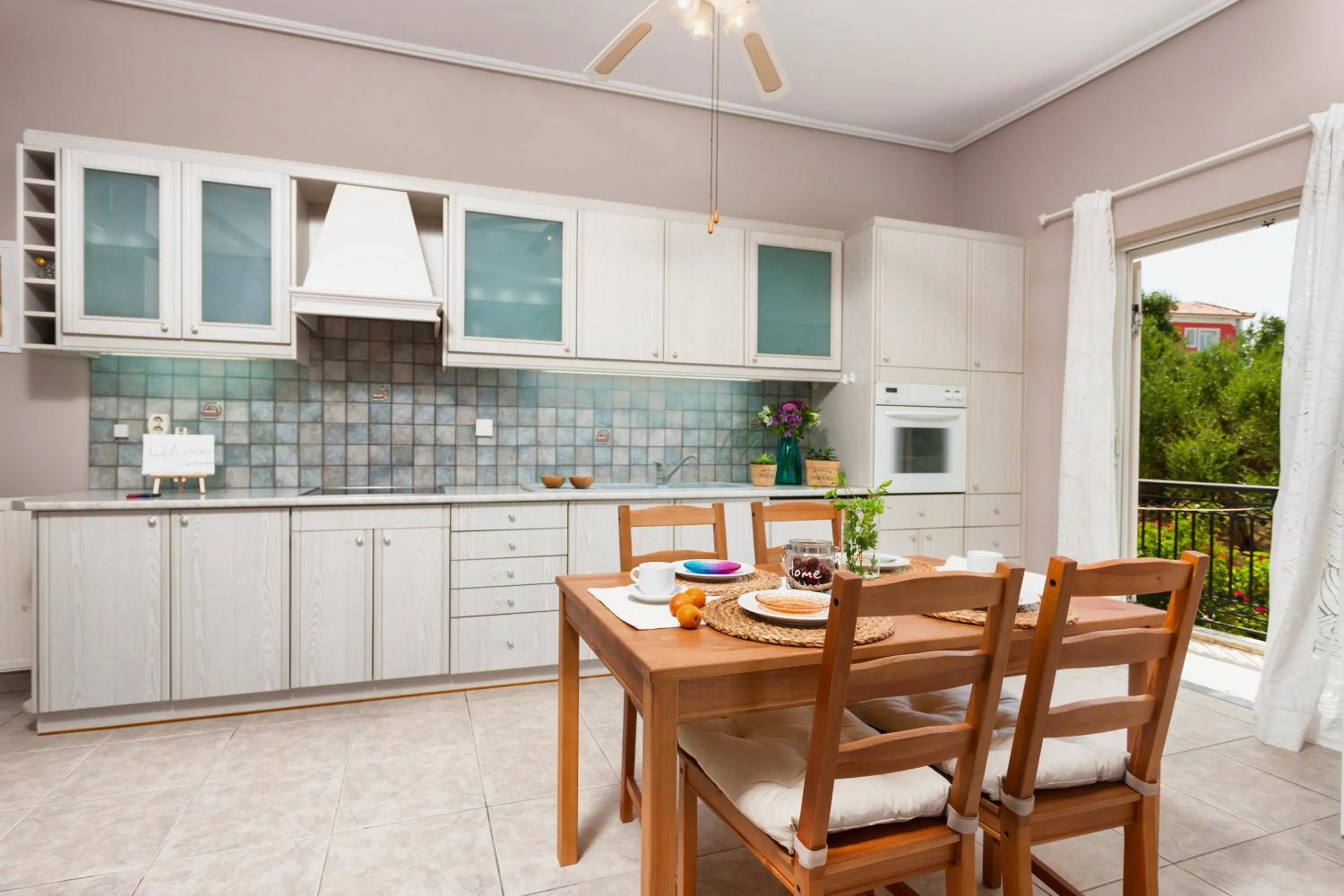 Dining area in Galatea