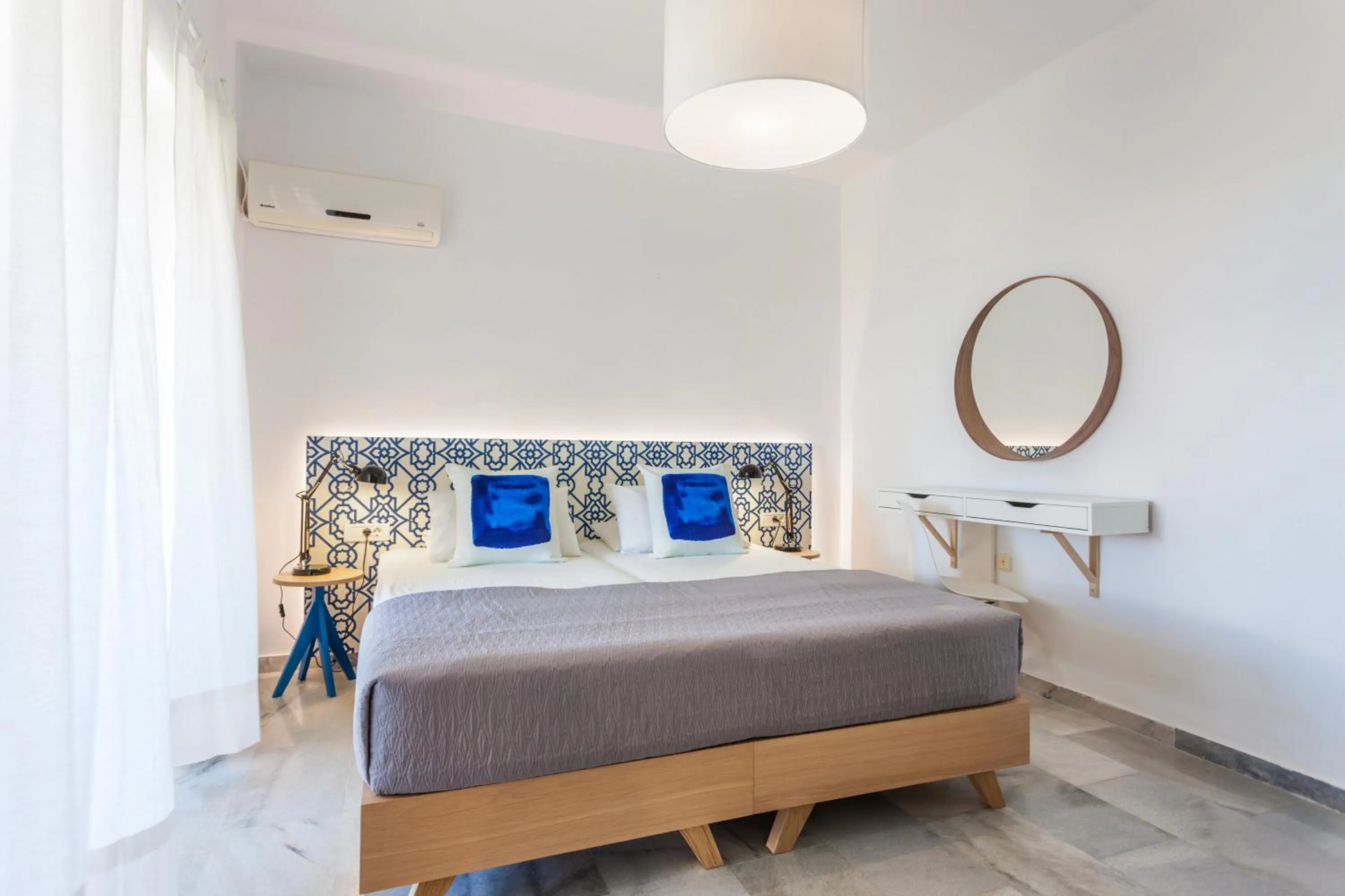 Bedroom, Bed in Galatea