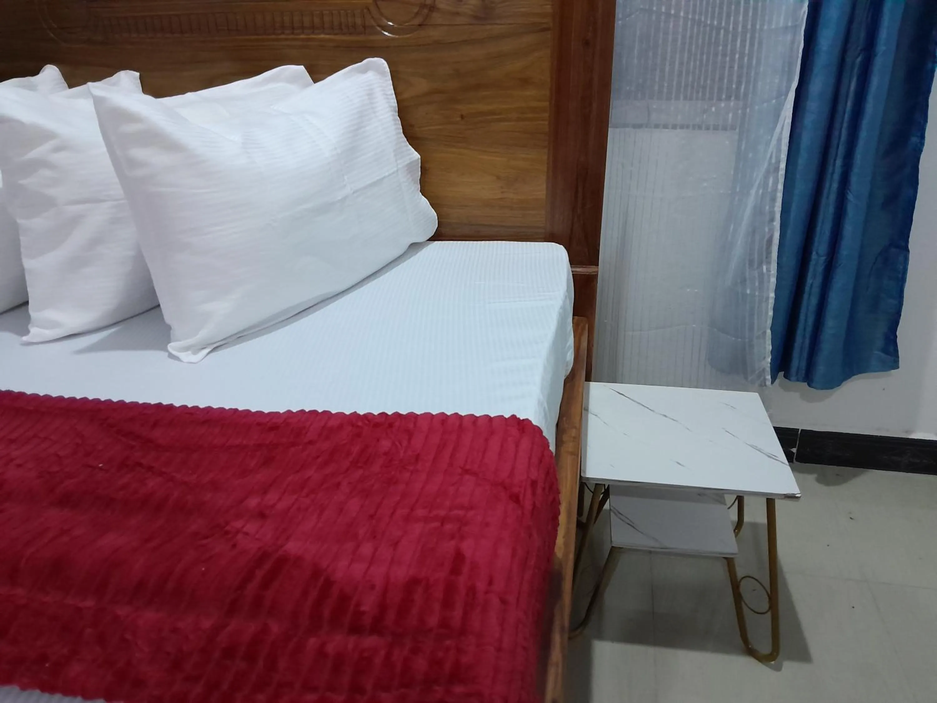 Bed in Valley Breeze Hotel