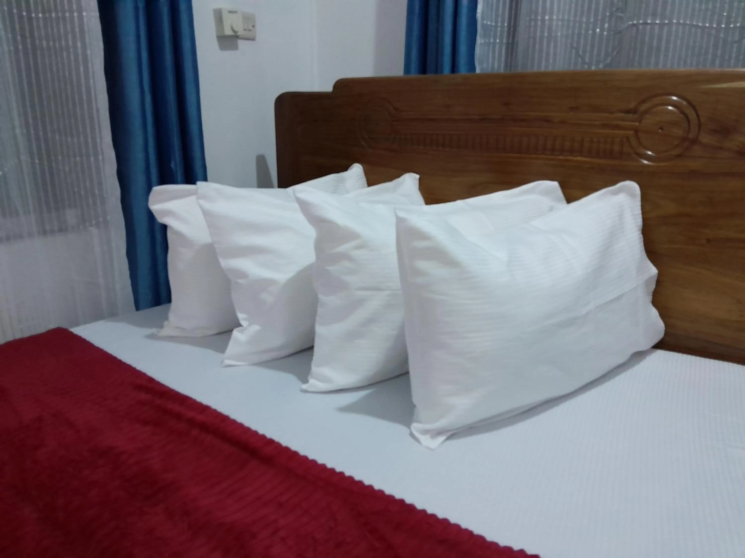 Bed in Valley Breeze Hotel
