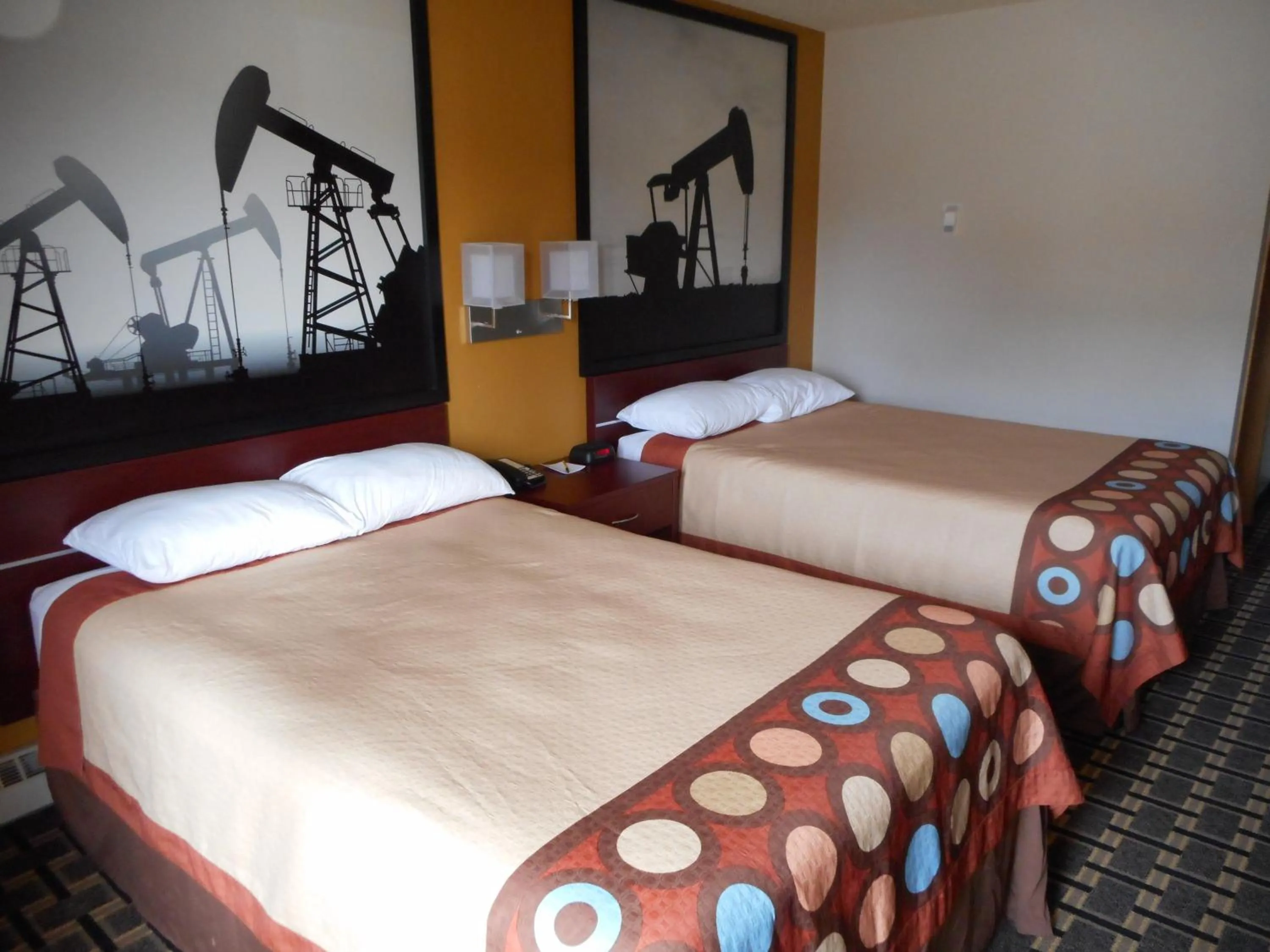 Bedroom, Bed in Super 8 by Wyndham Fox Creek